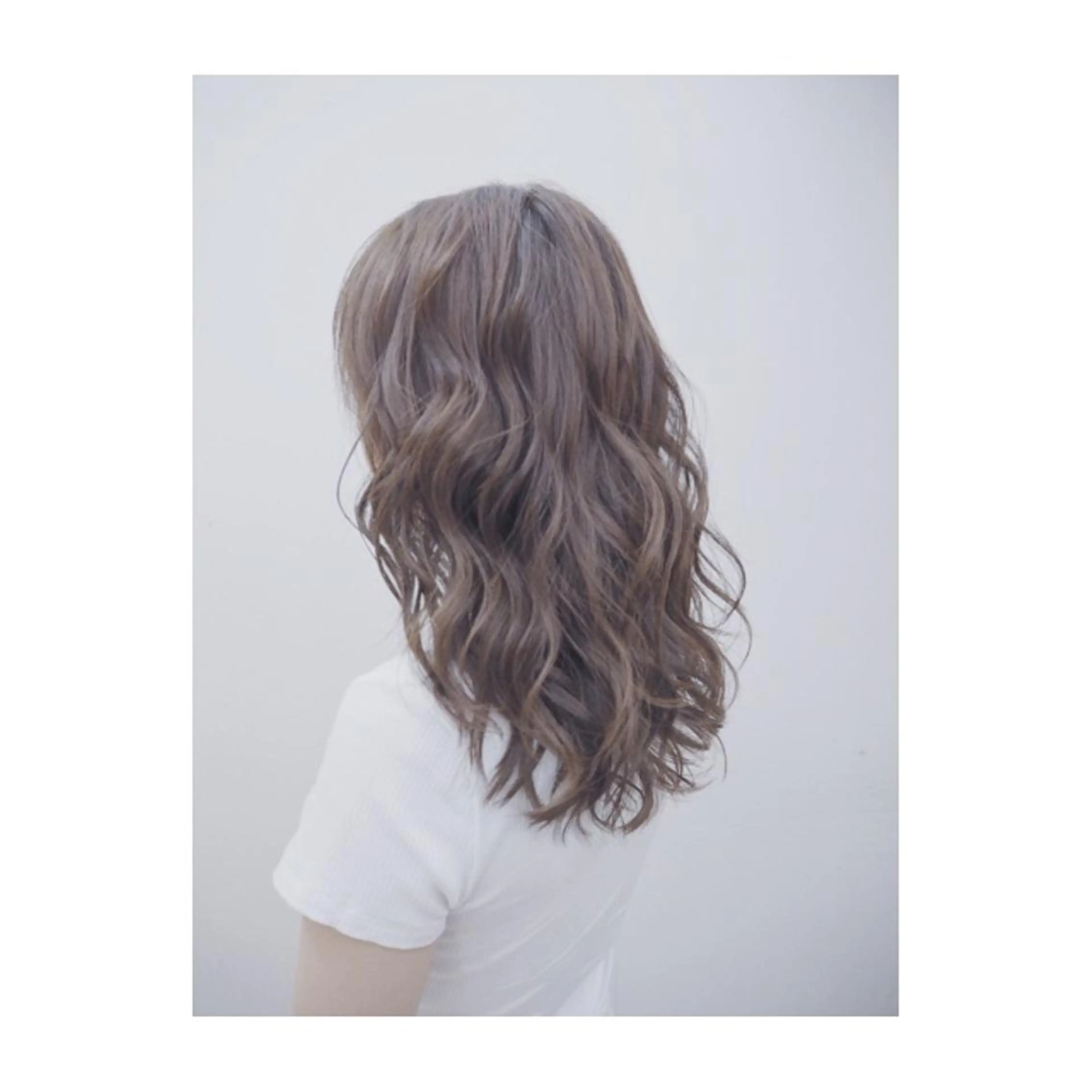 ミディアム カラー 永岡 鉄平のヘアスタイル