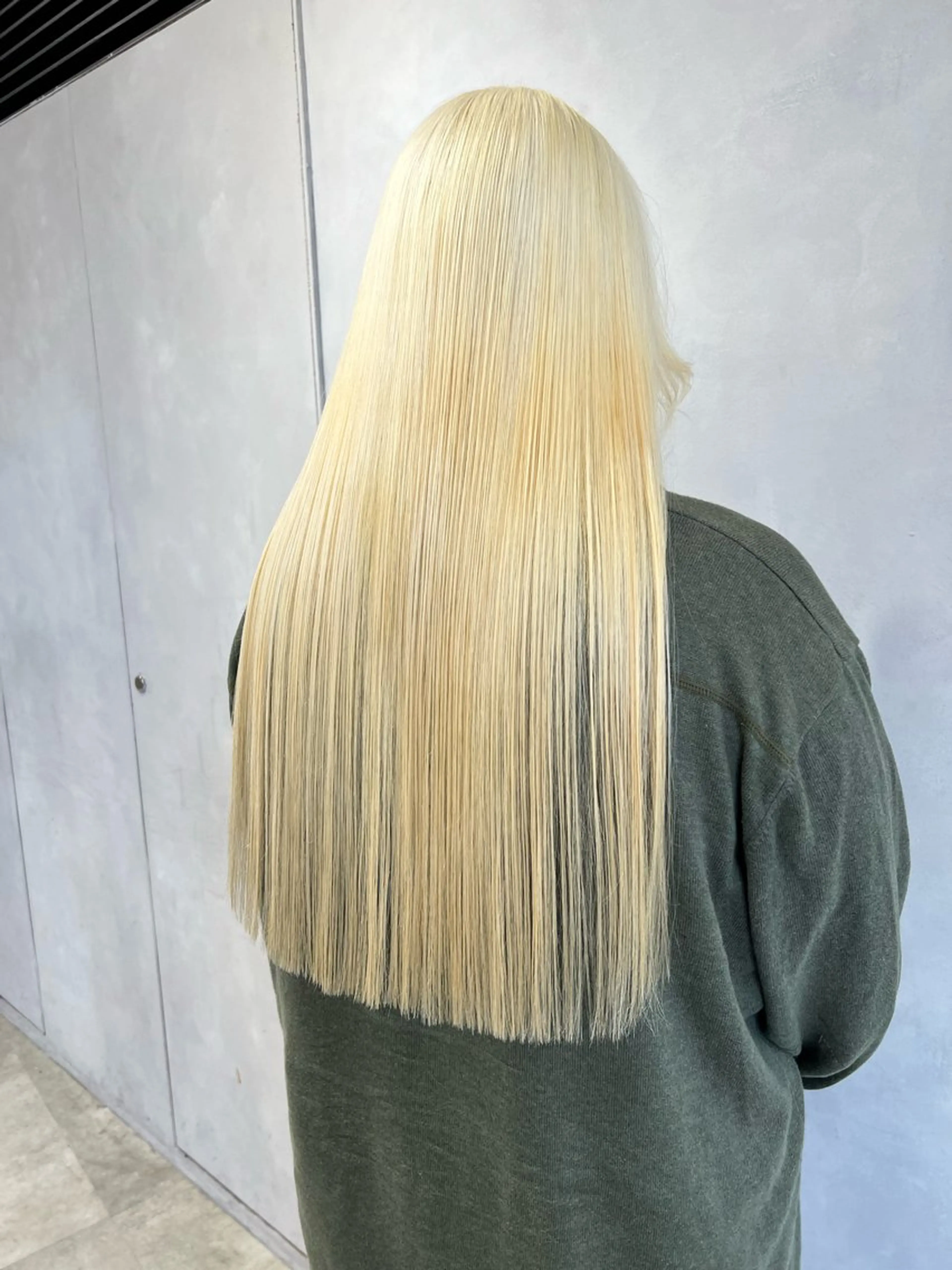 ミニモ限定盤⭐️ケアブリーチリタッチカラー+ケアトリートメント&前髪カットサービス🩷の写真