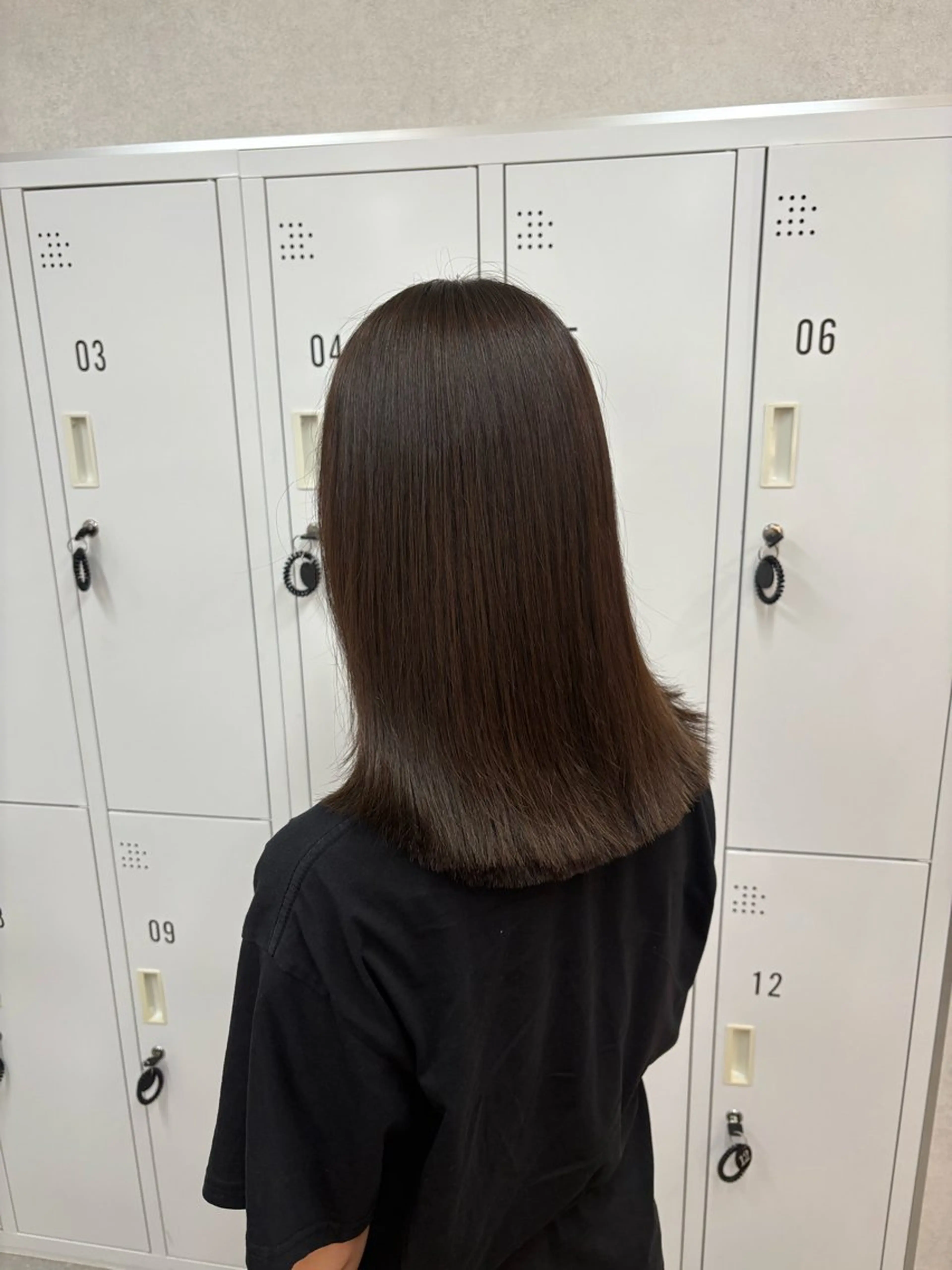 ミディアム アッシュ アッシュブラウン formage所属・小澤 佑之介のヘアスタイル