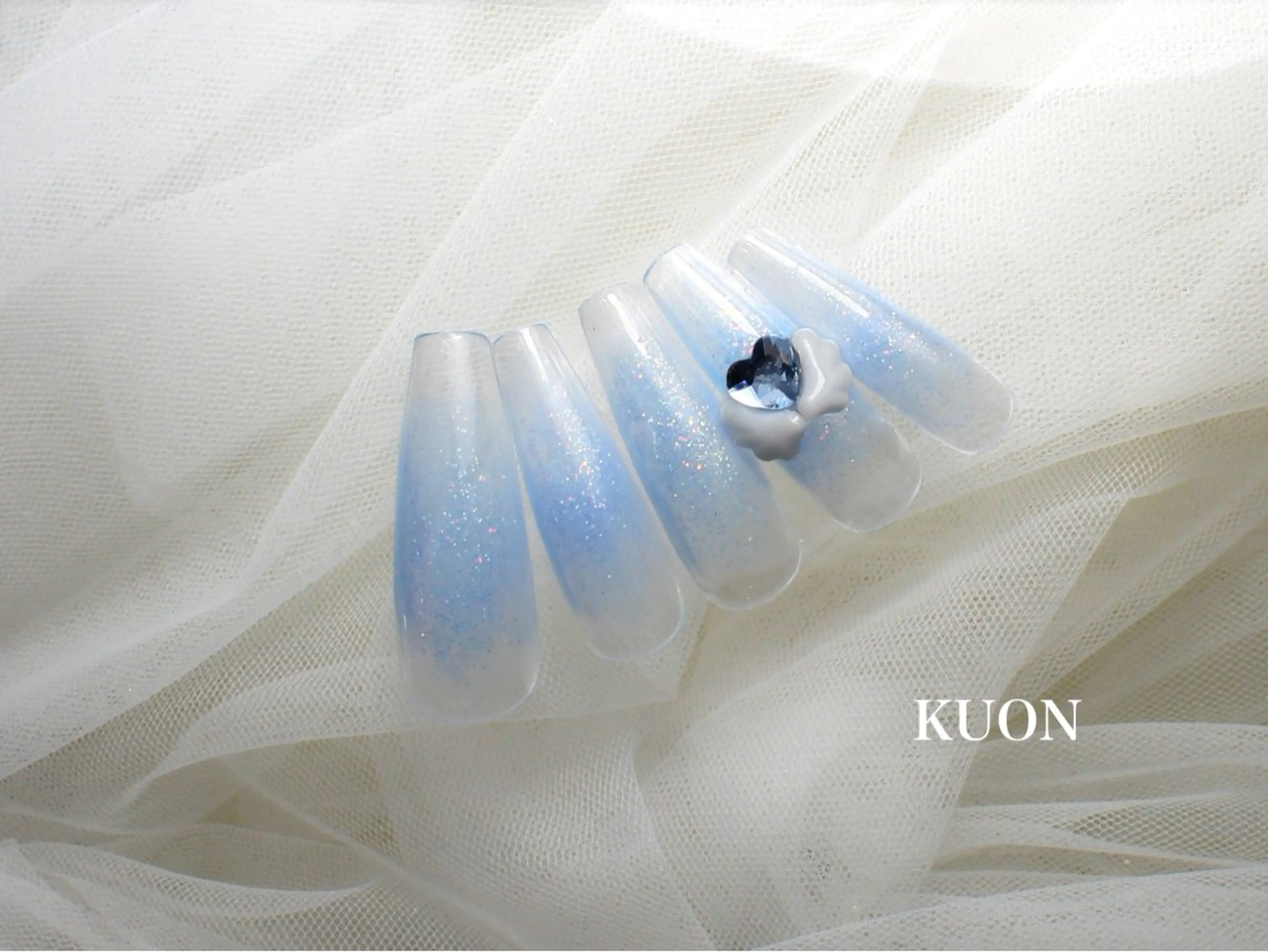 ネイル アートネイル KUON 本町阿波座のネイルデザイン