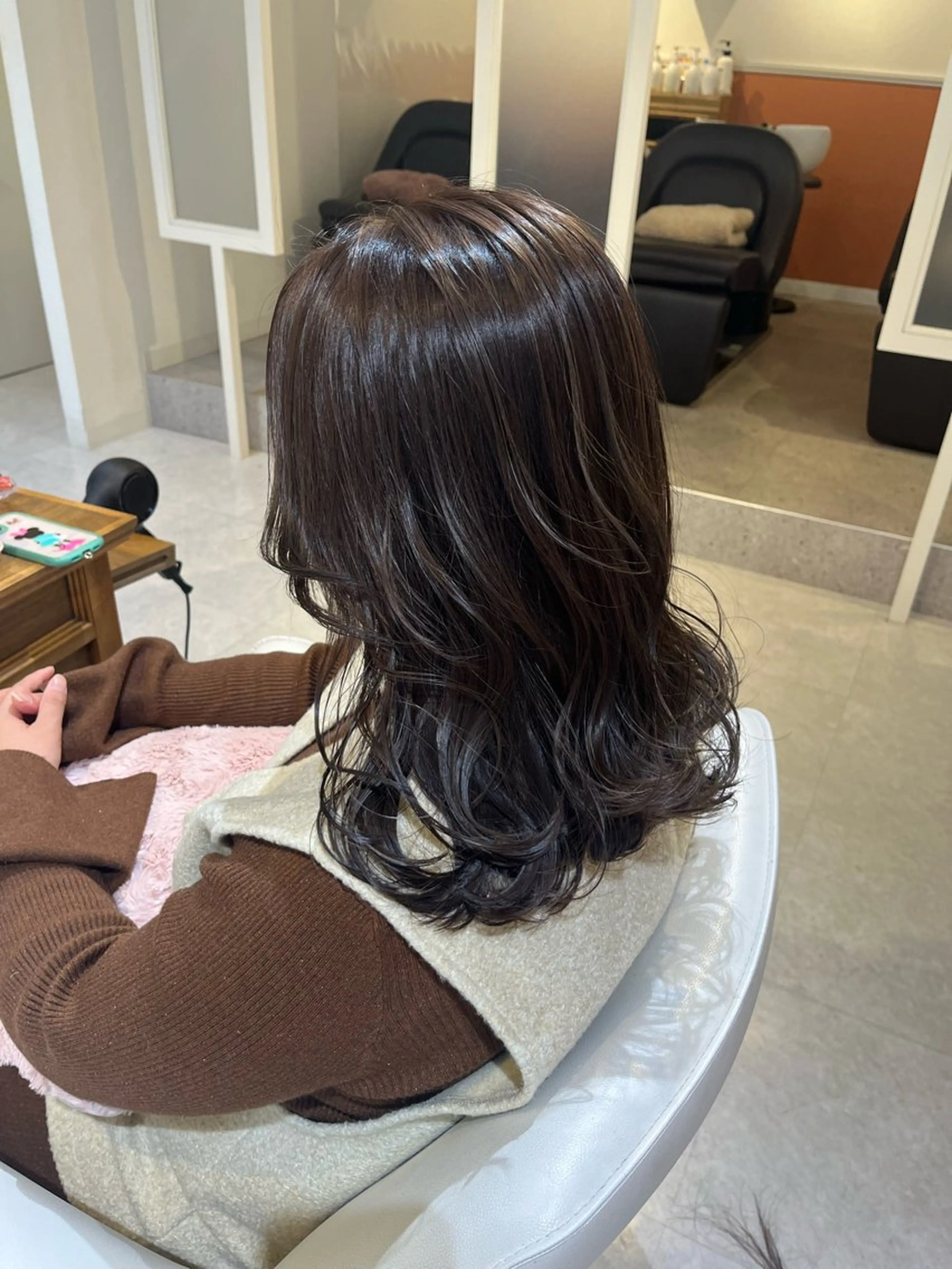 ミディアム ヘアカラー 梛木 唯のヘアスタイル