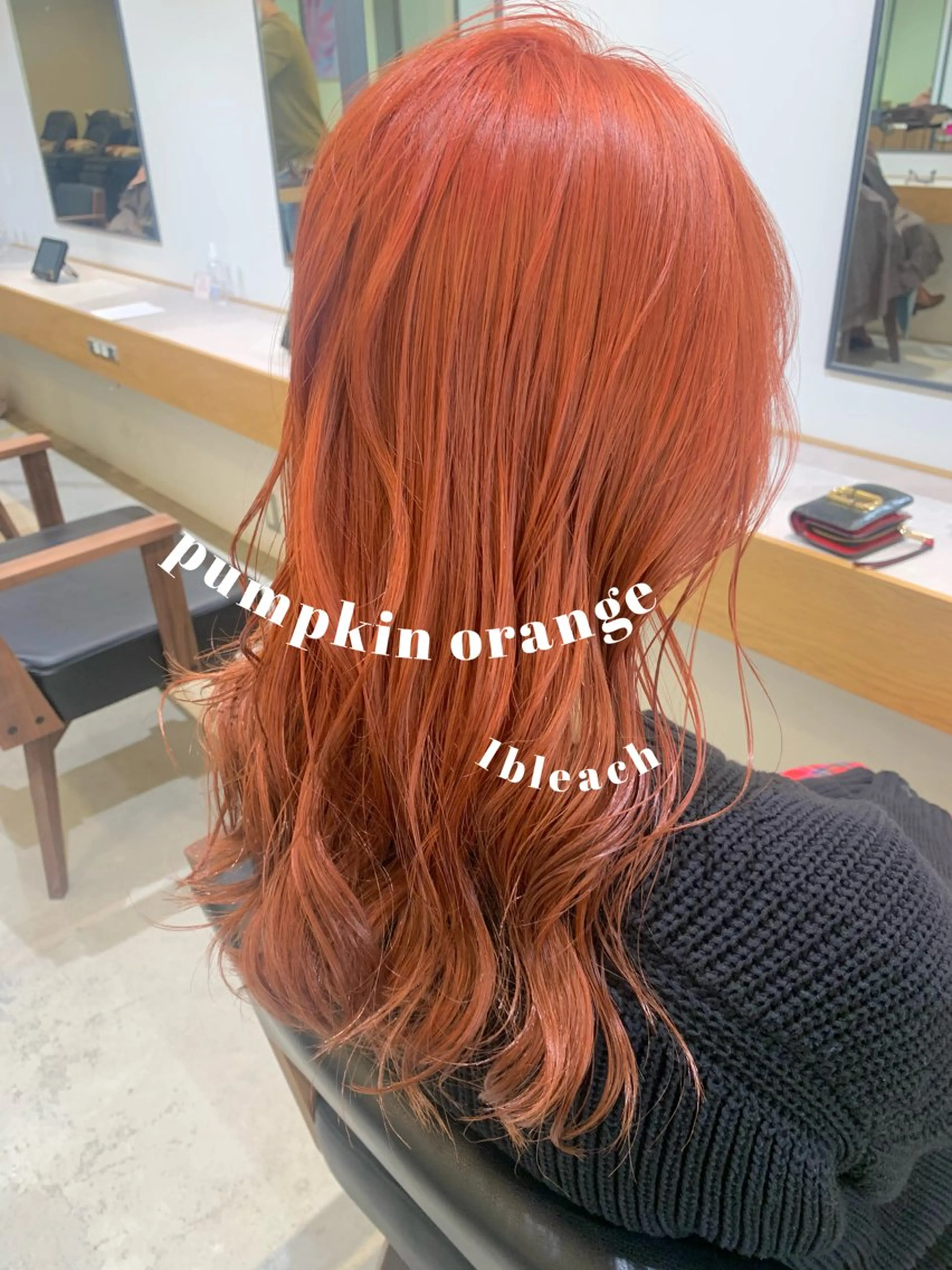 セミロング カラー オレンジ ヘアカラー Kana 🍋 ハイトーン【高円寺】のヘアスタイル