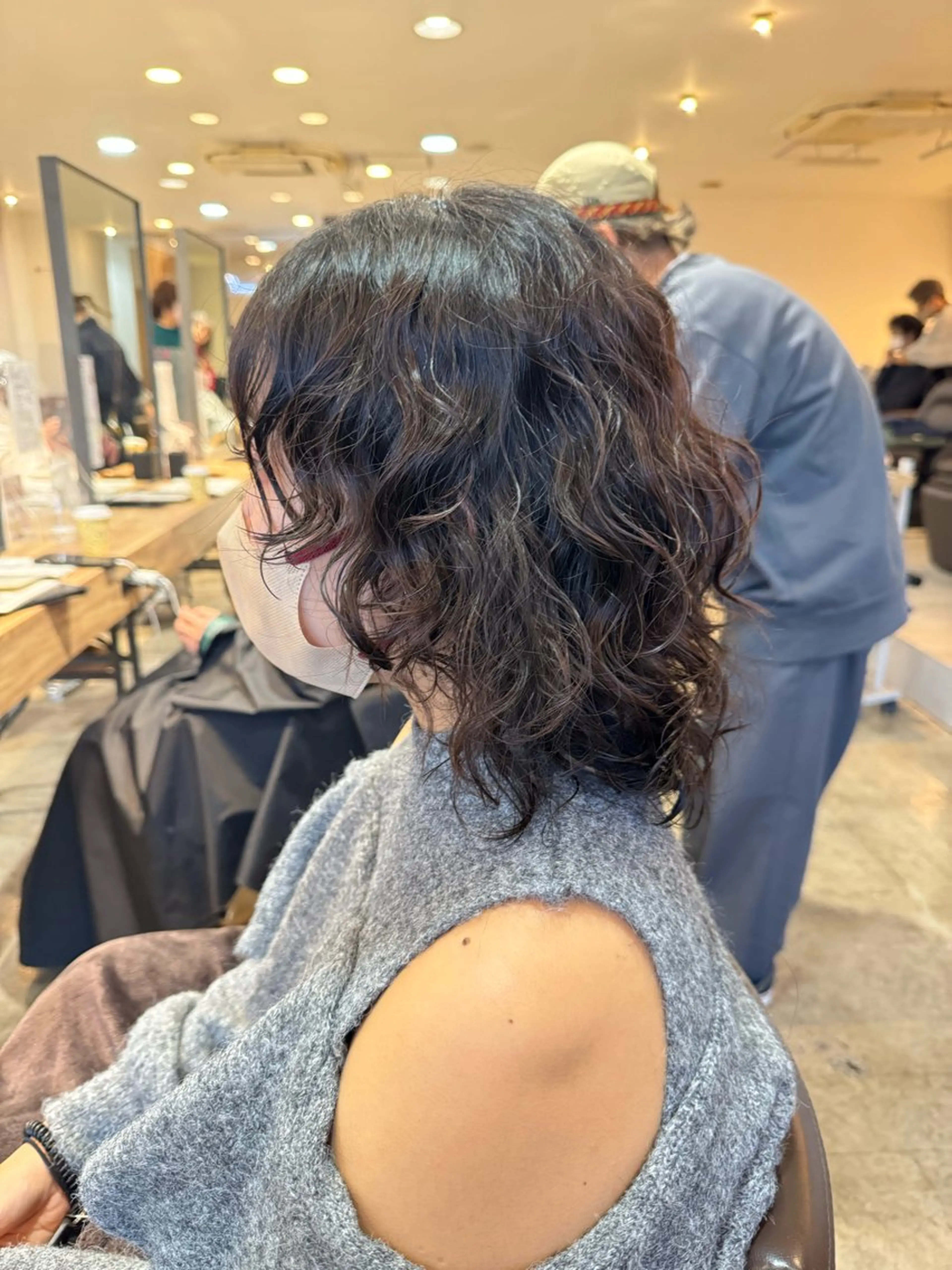 ミディアム パーマ ミディアムパーマ ウルフカット カット パーマ 聖斗 /ハイトーン/パーマのヘアスタイル