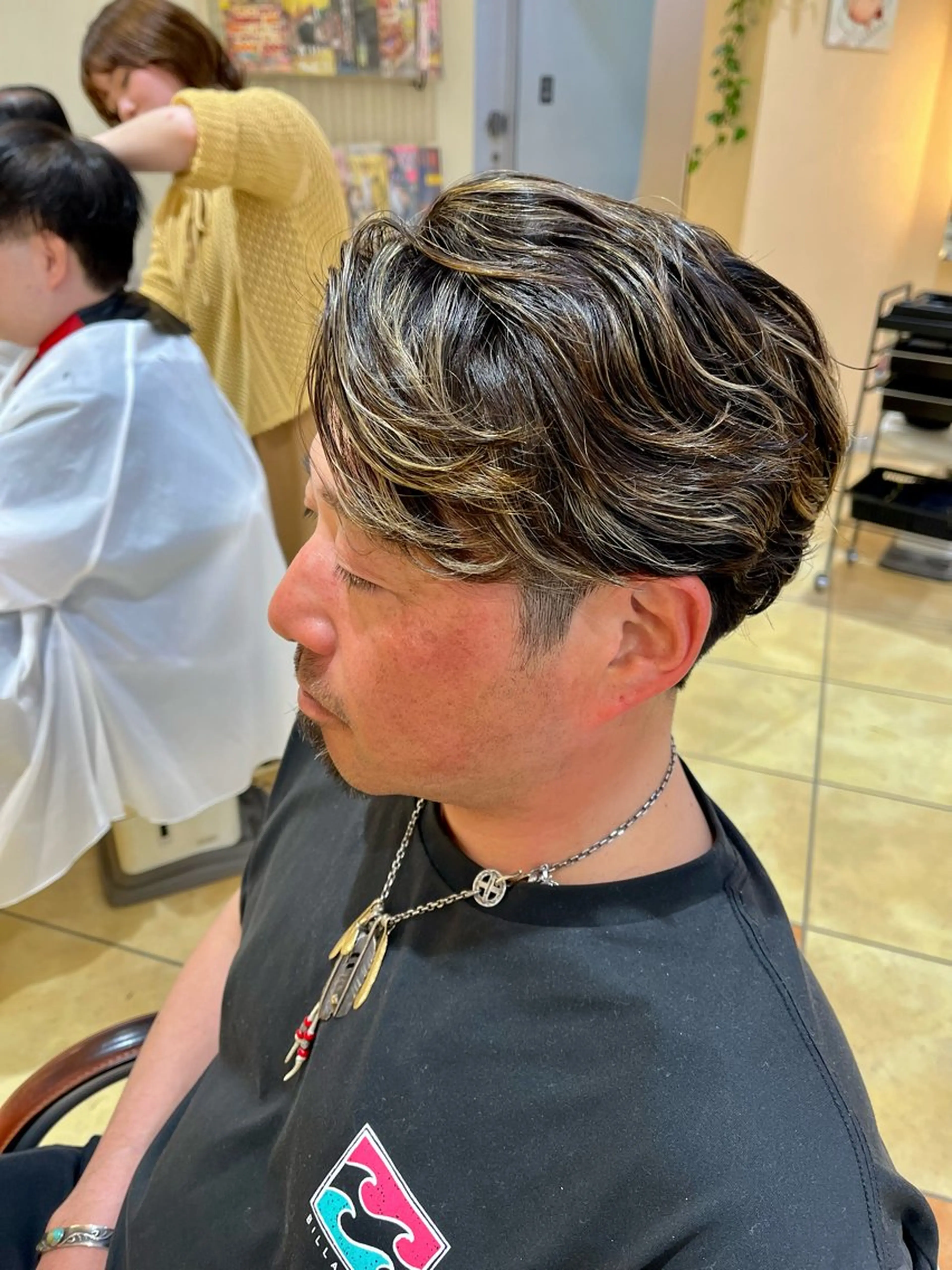 パーマ メンズ メンズハイライト メンズパーマ ニュアンスパーマ カット パーマ メンズパーマ特化 外山　健太のヘアスタイル