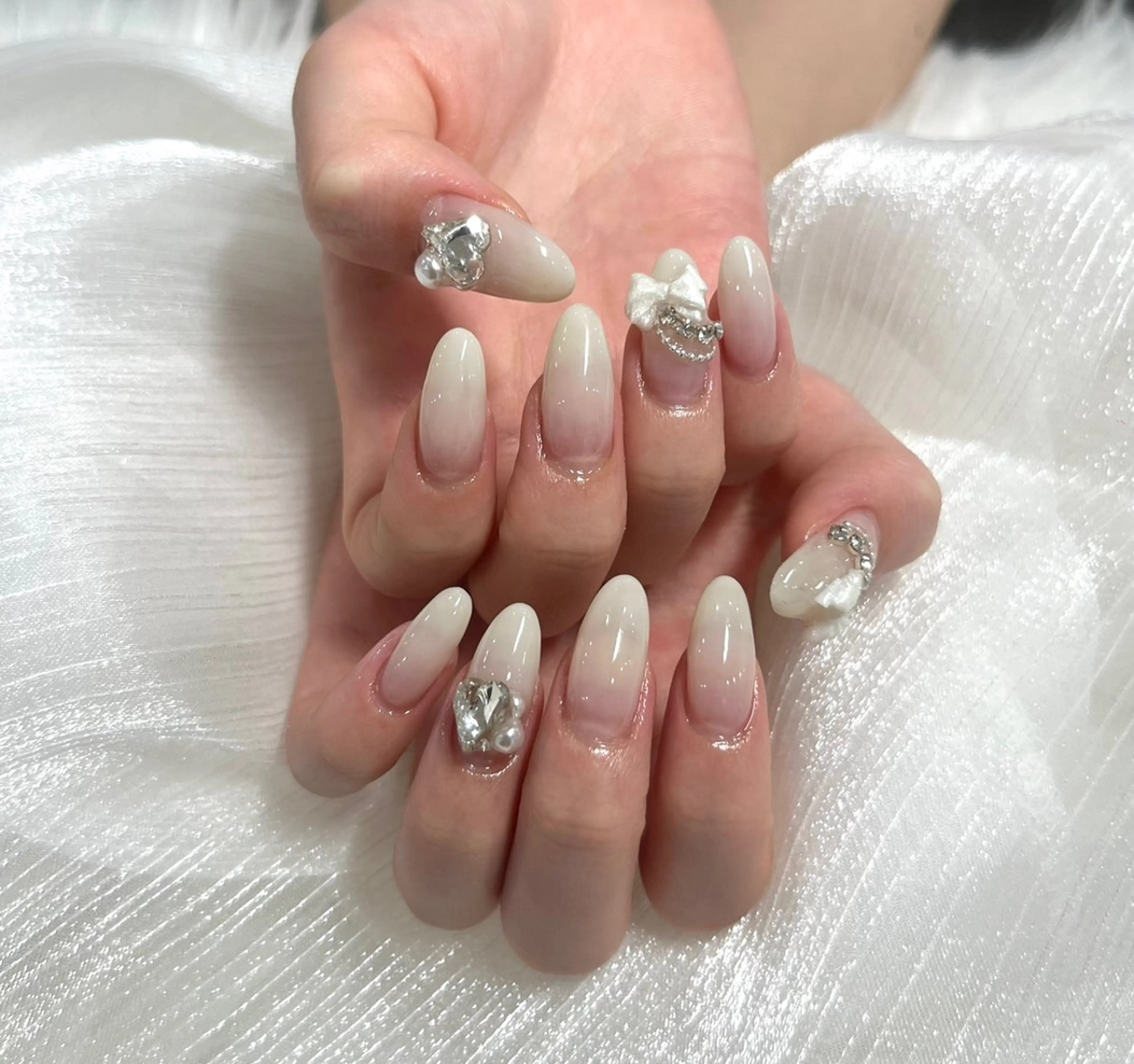 ネイル アートネイル FLY Nail Salonのネイルデザイン
