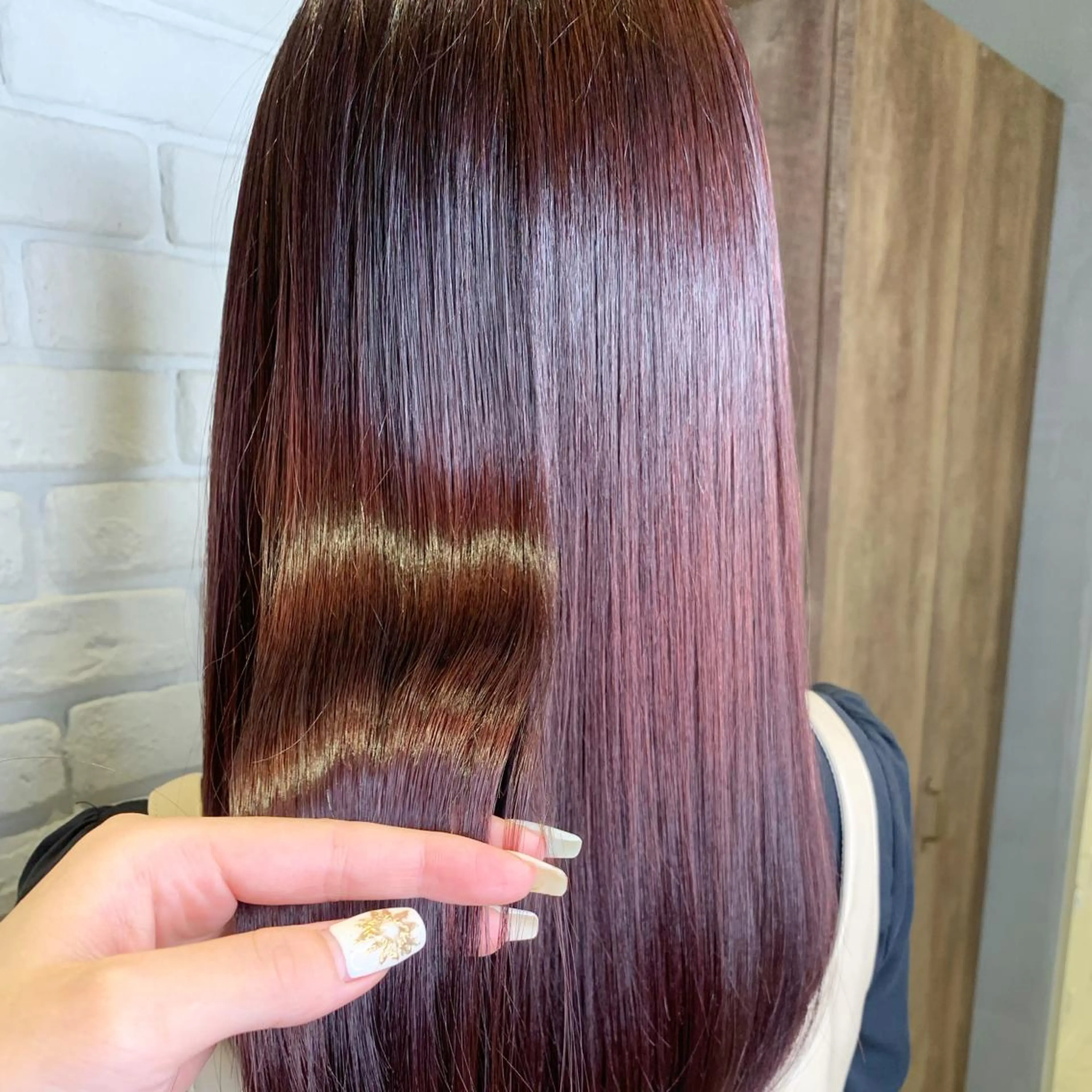 ロング カラー ヘアアレンジ 切りっぱなしボブ ベージュカラー 透明感カラー イヤリングカラー グレージュ 髪質改善/縮毛矯正 艶カラー/珠聡のヘアスタイル