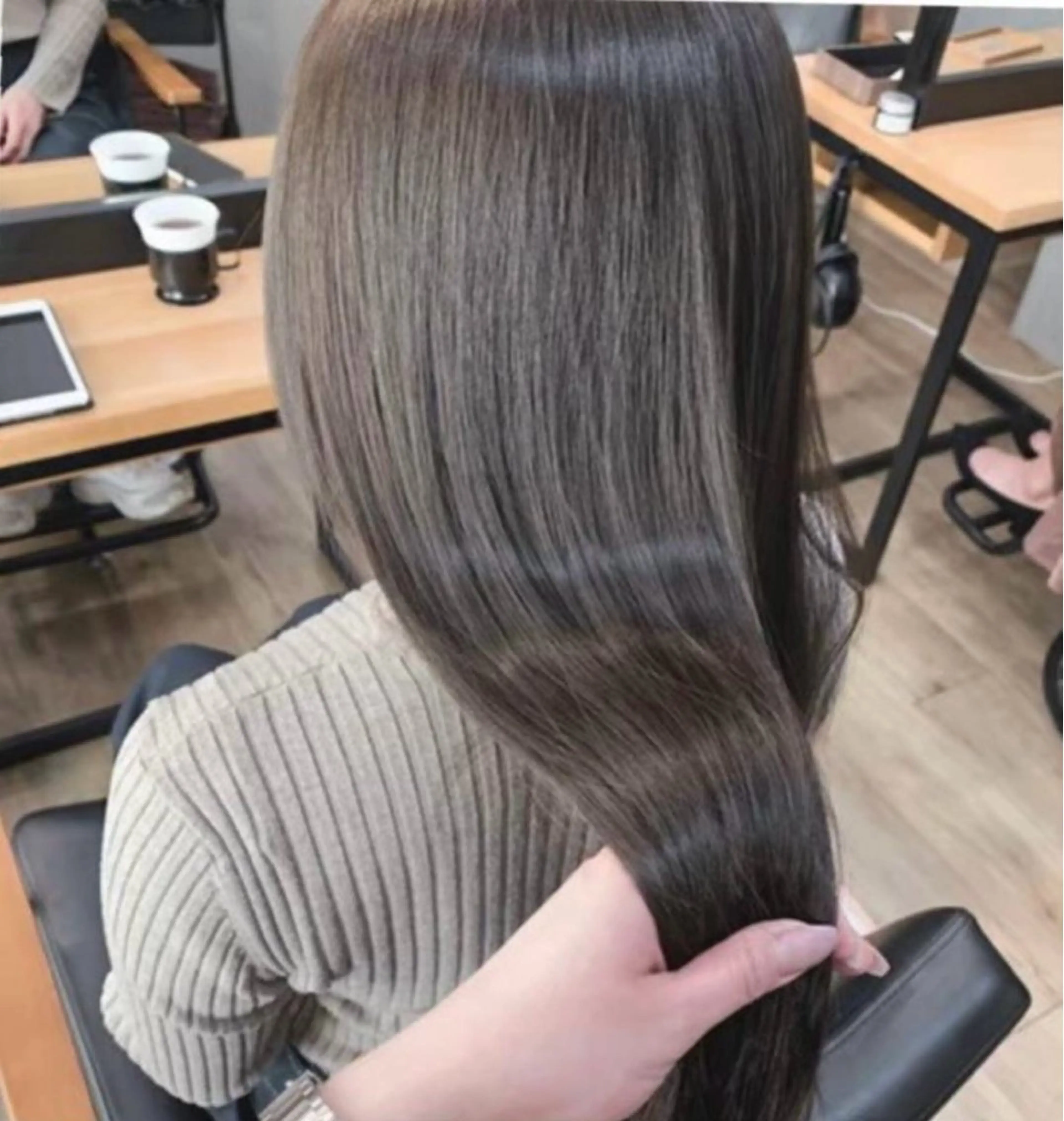 ロング カット 縮毛矯正 トリートメント 🌟透け感カラー 髪質改善Ando🌟のヘアスタイル