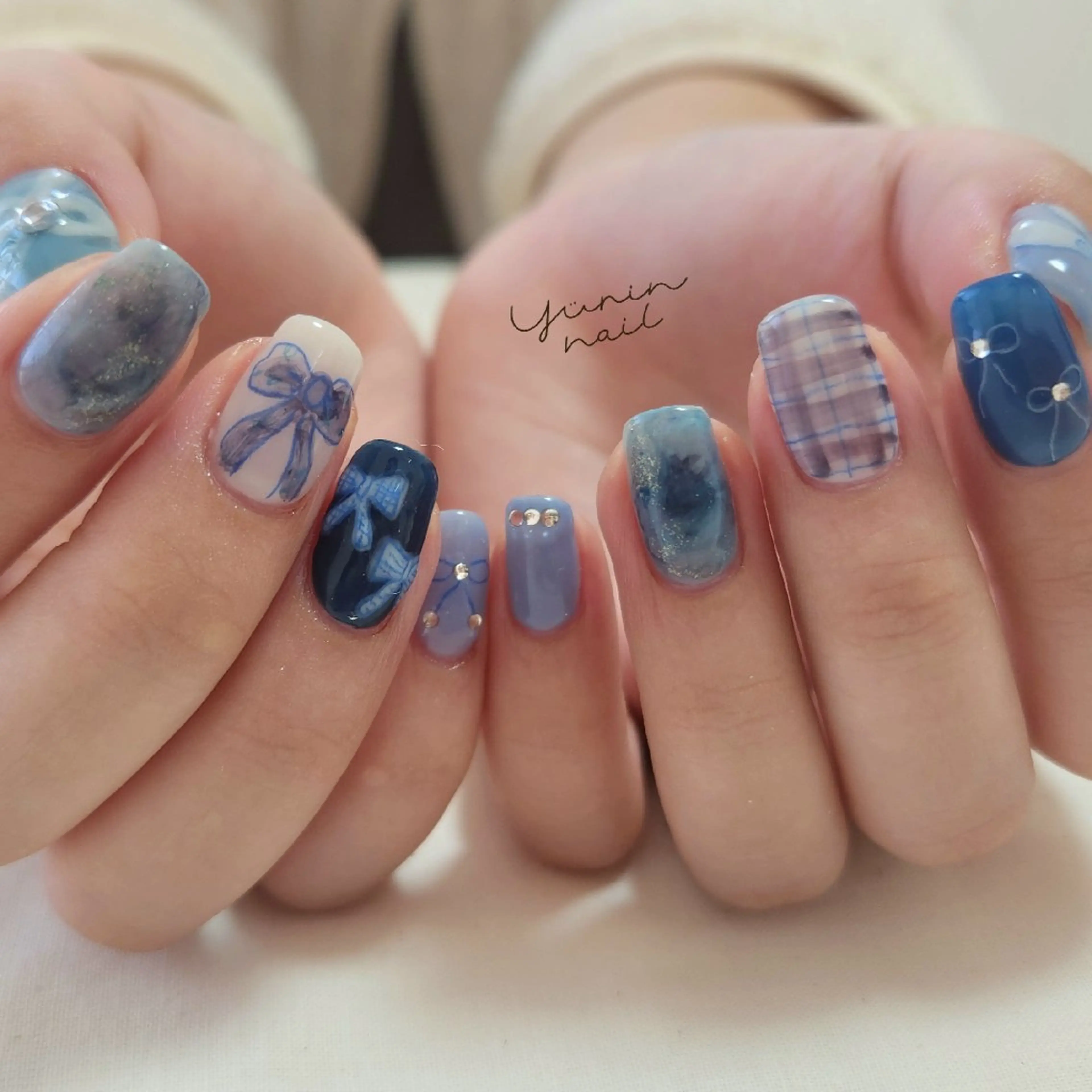 ネイル ガーリー リボン ショートネイル ハンドネイル ショートネイル専門 yurin nailのネイルデザイン