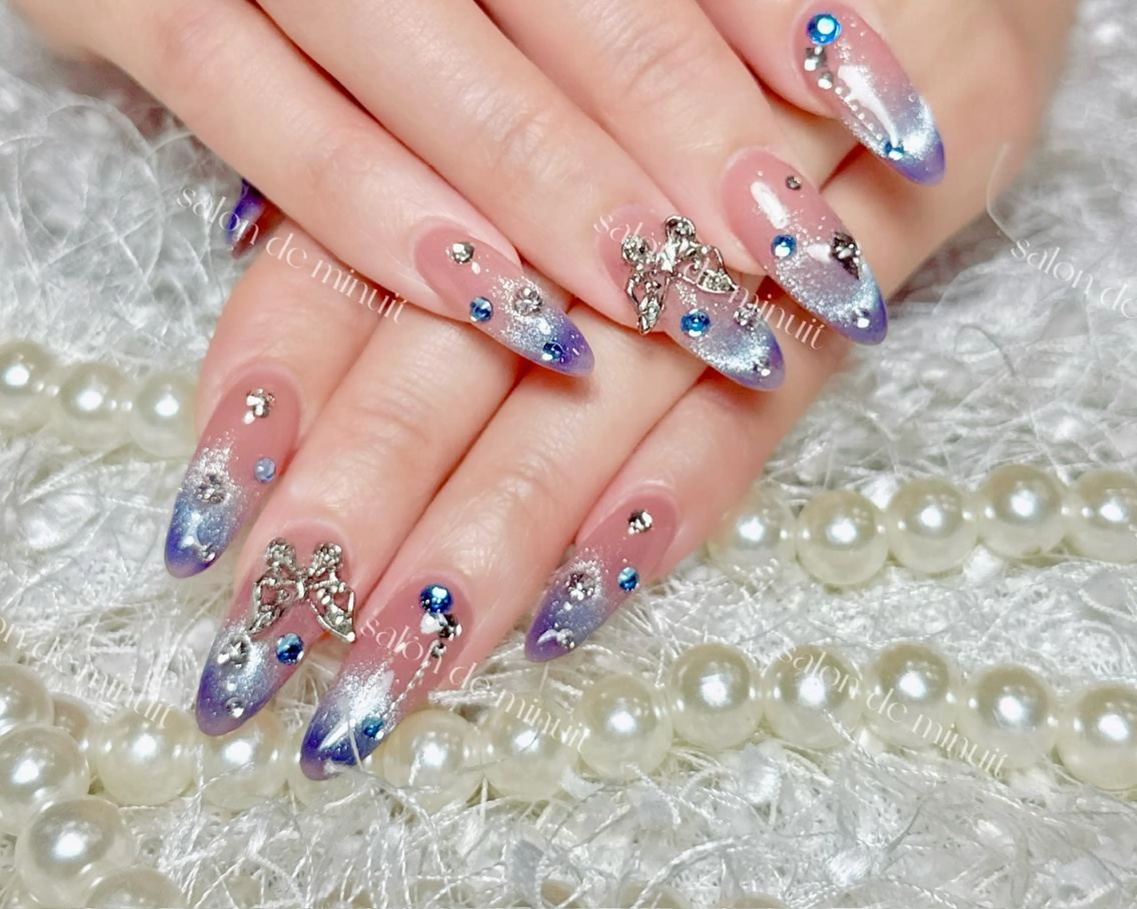 ネイル Salon de Minuit🦩のネイルデザイン