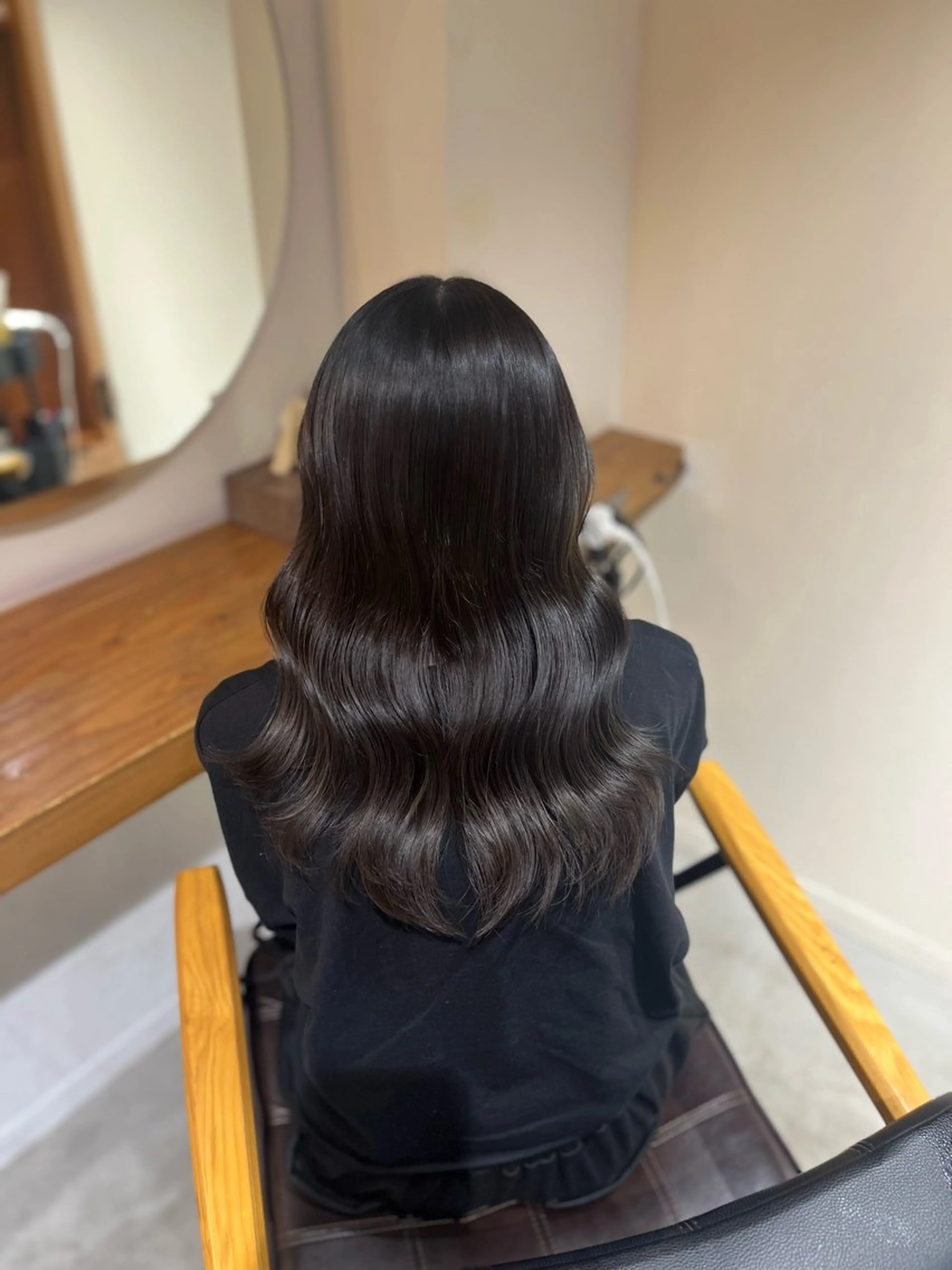セミロング 塩川ももこ/ 縮毛矯正/ヘアセットのヘアスタイル