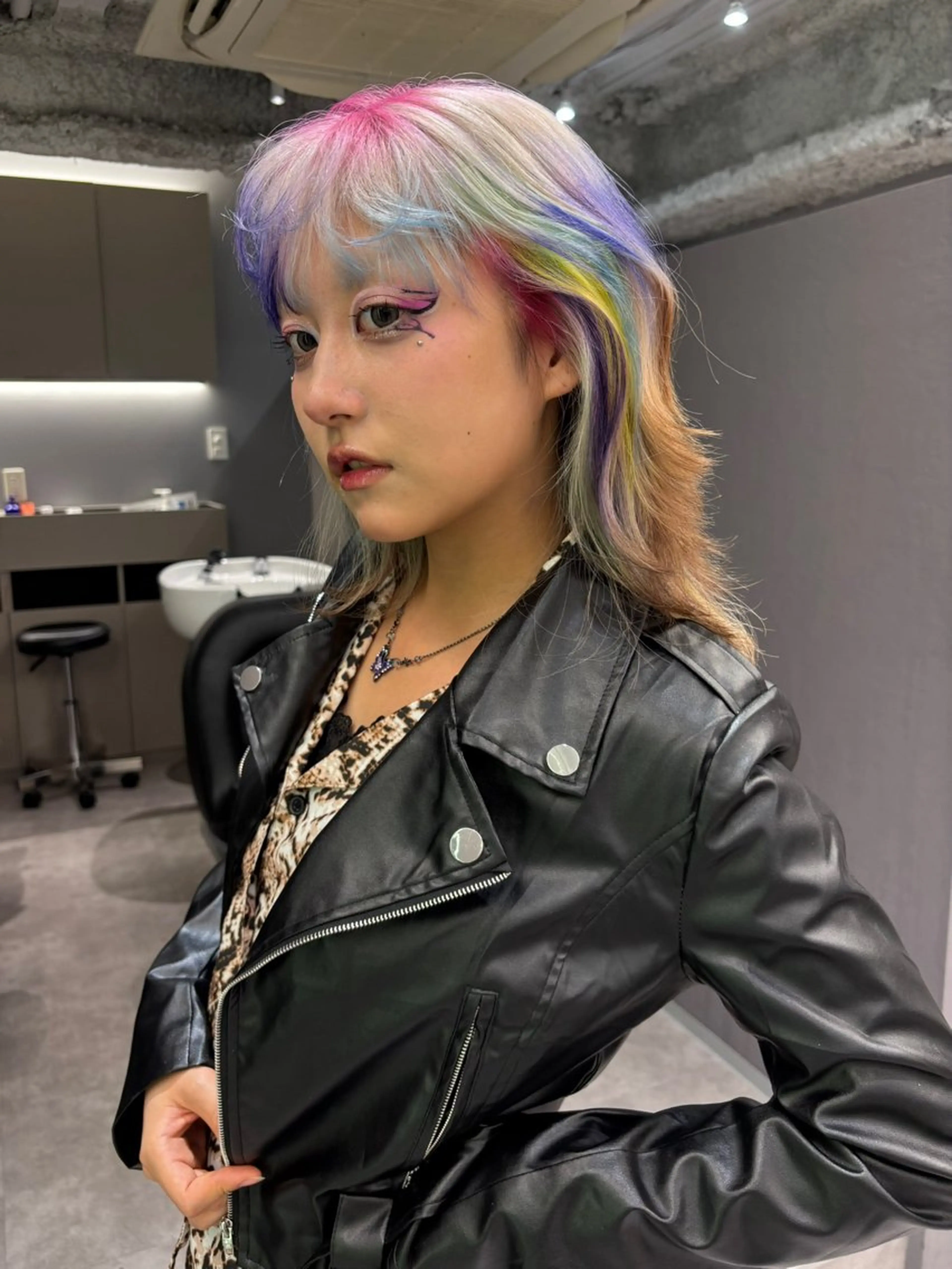 ミディアム 名古屋/デザイン/ ブリーチ/松井亮磨のヘアスタイル