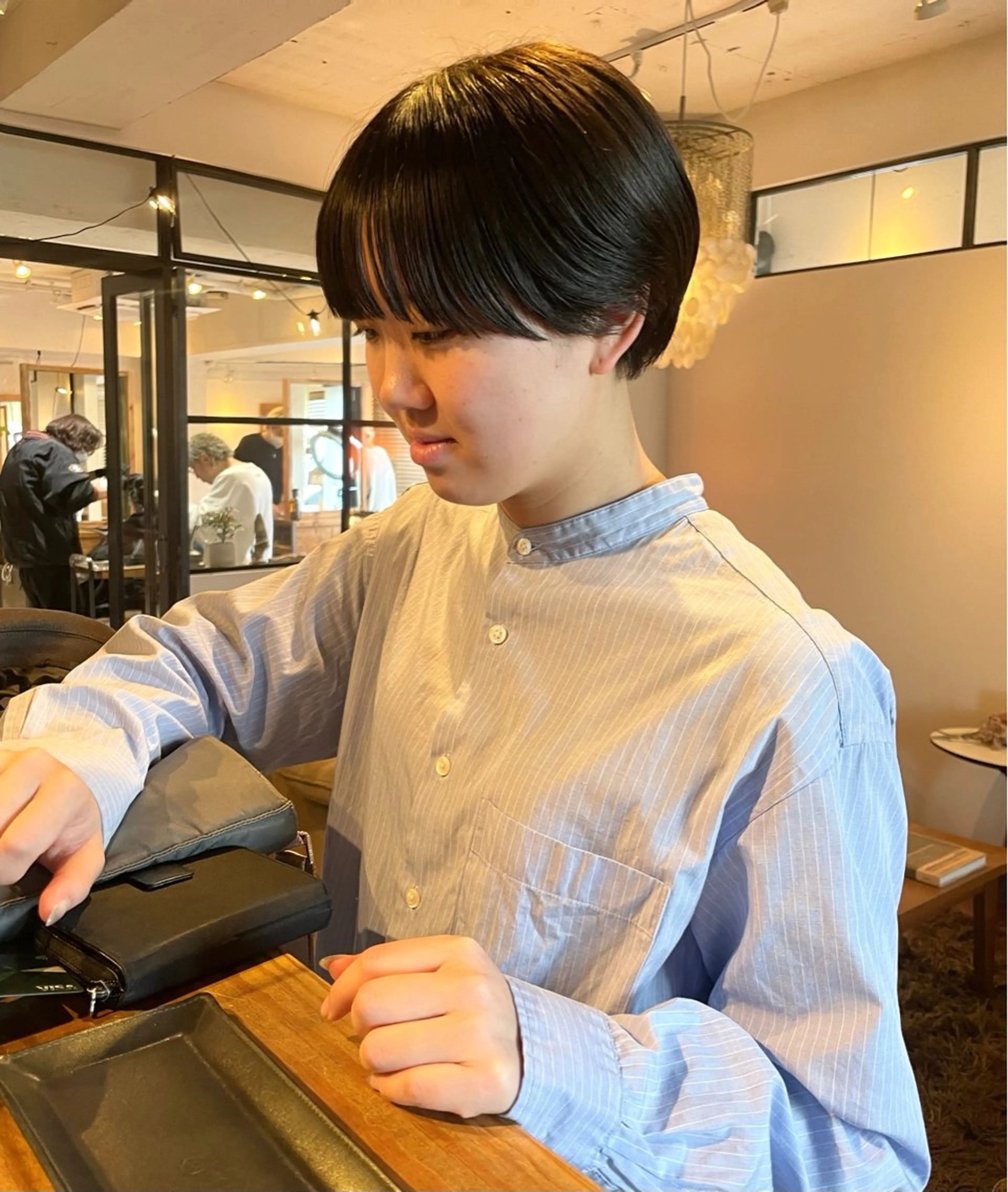 ショート カラー ハンサムショート ベリーショート ショートヘア ファッションに 溶け込むstyleのヘアスタイル