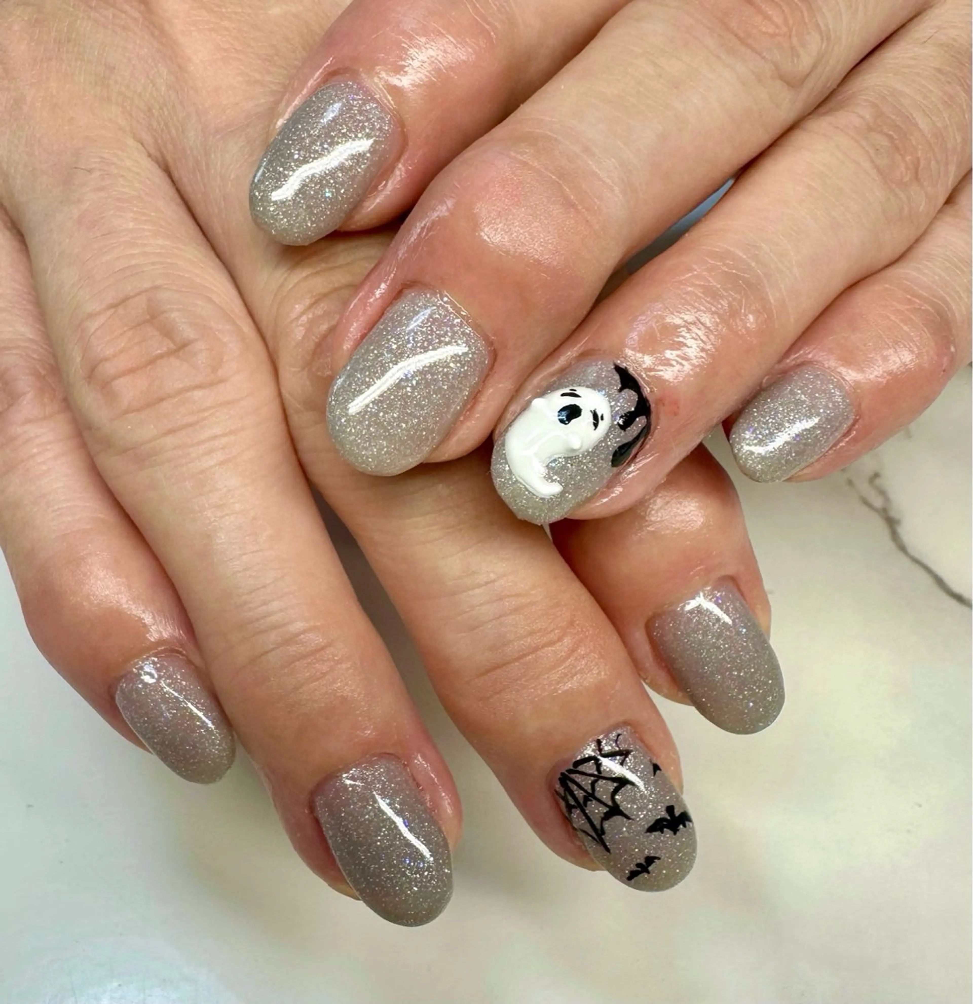 ネイル ハロウィン キラキラネイル マグネットネイル ミラーネイル ニュアンスネイル M.N_ nailのネイルデザイン