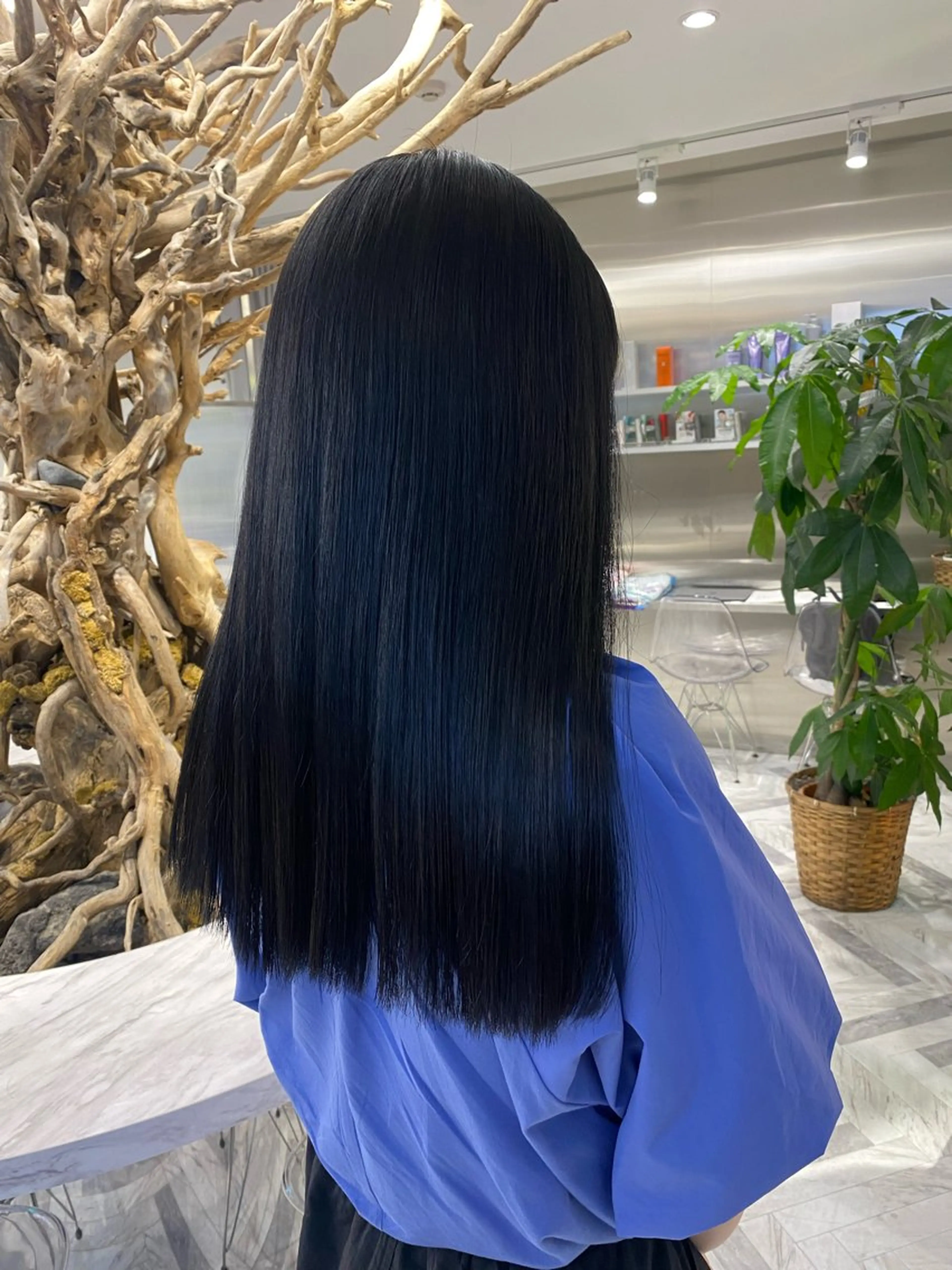 ロング カラー バレイヤージュ ブリーチ ケアブリーチ ダブルカラー イヤリングカラー カラーモデル⚡️ REONのヘアスタイル