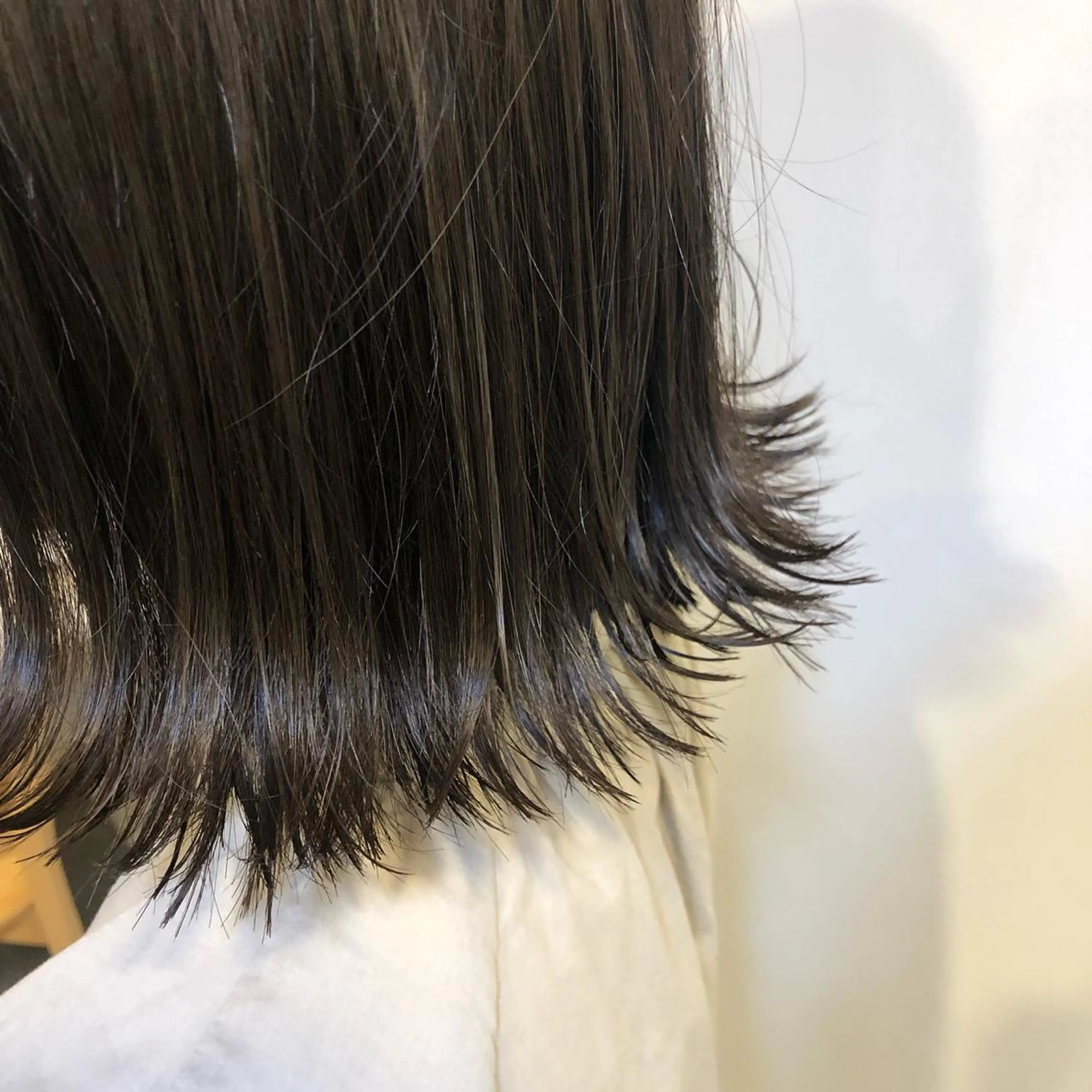 ミディアム 外ハネヘア ヘアカラー トリートメント geep Ryoyaのヘアスタイル