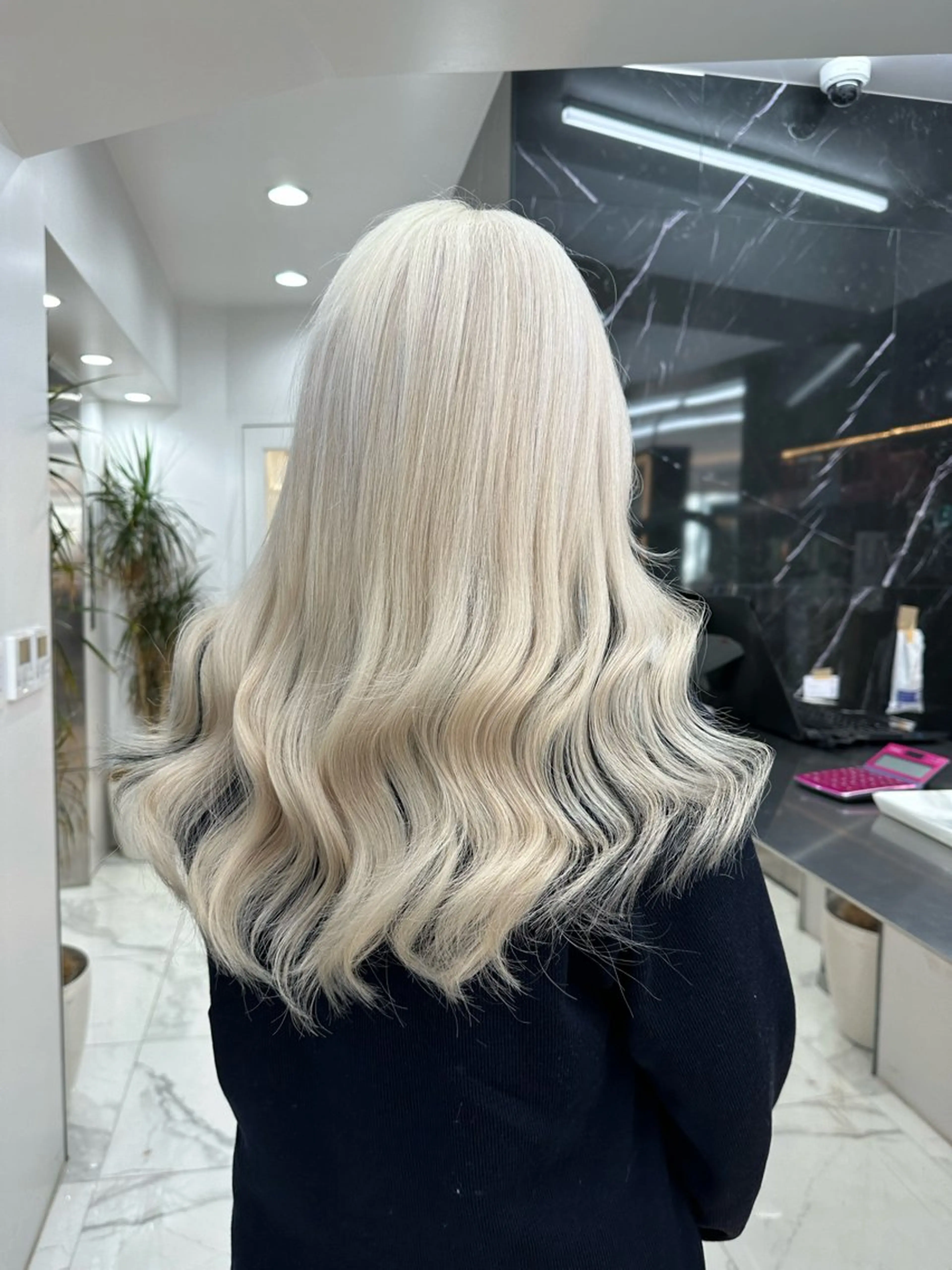 最先端エフェクトブリーチ2回+カラーの写真