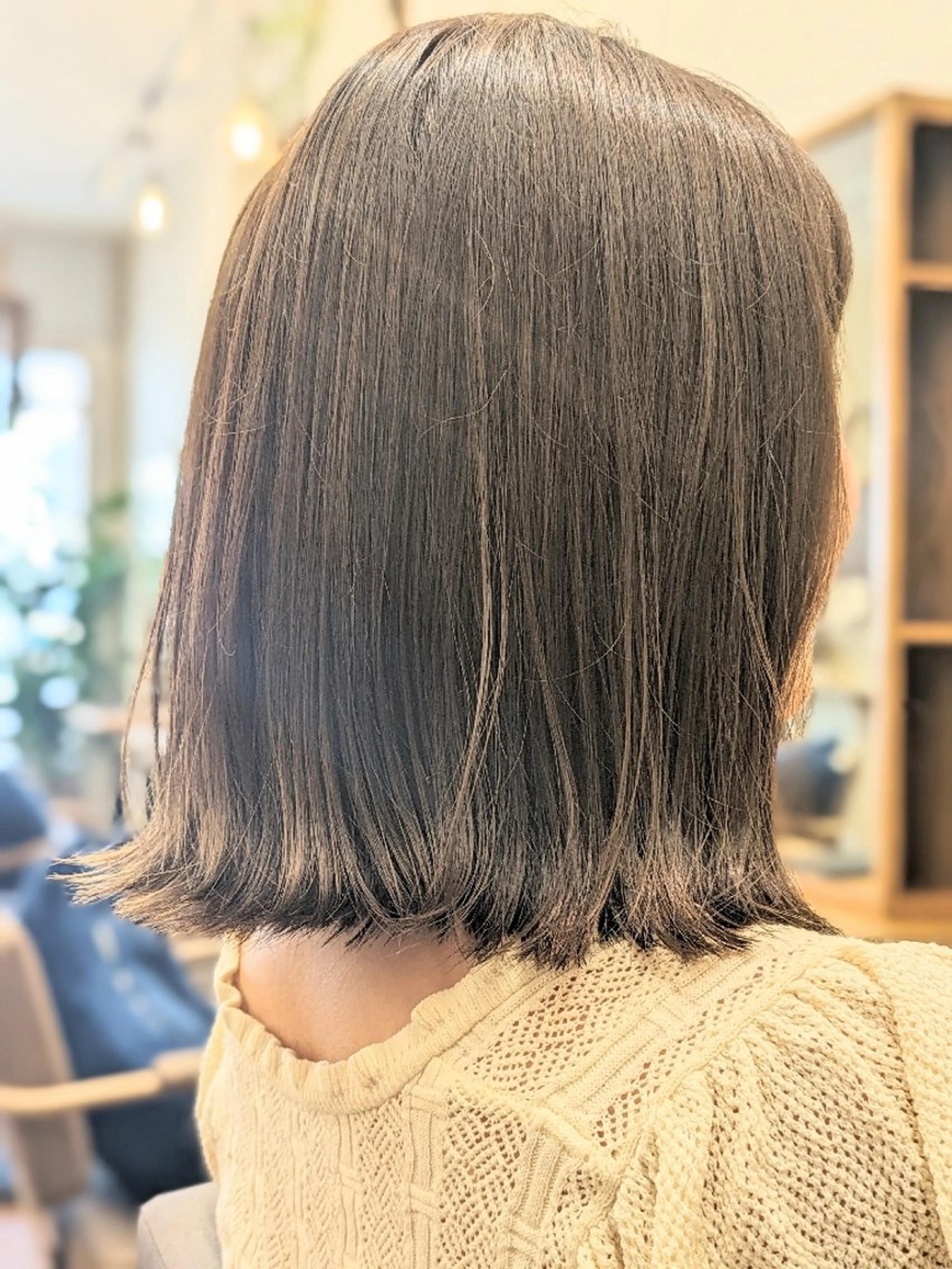 ミディアム ボブ 外ハネヘア カット ヘッドスパ 根岸 進のヘアスタイル