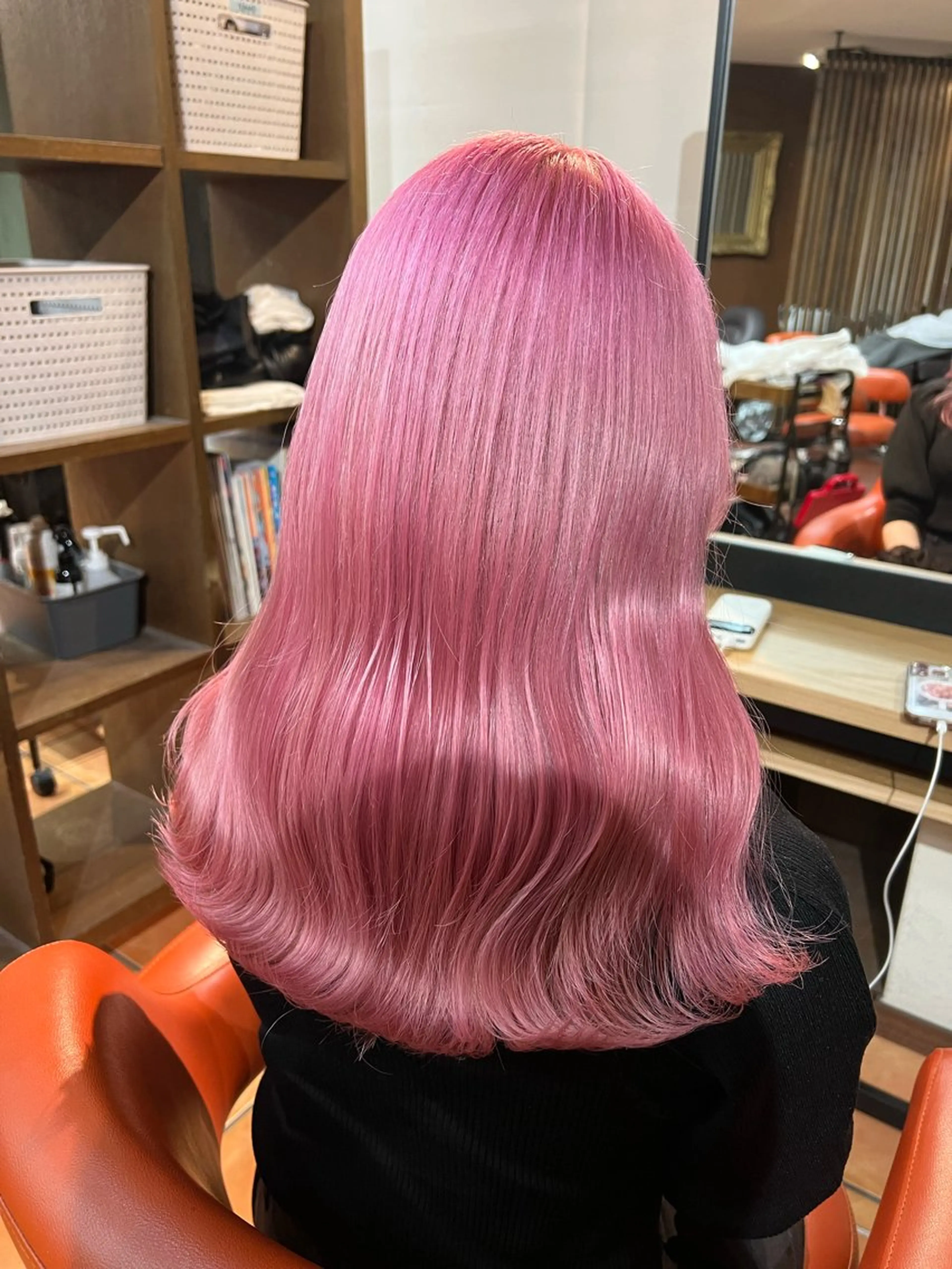 ミディアム カラー selene officialのヘアスタイル