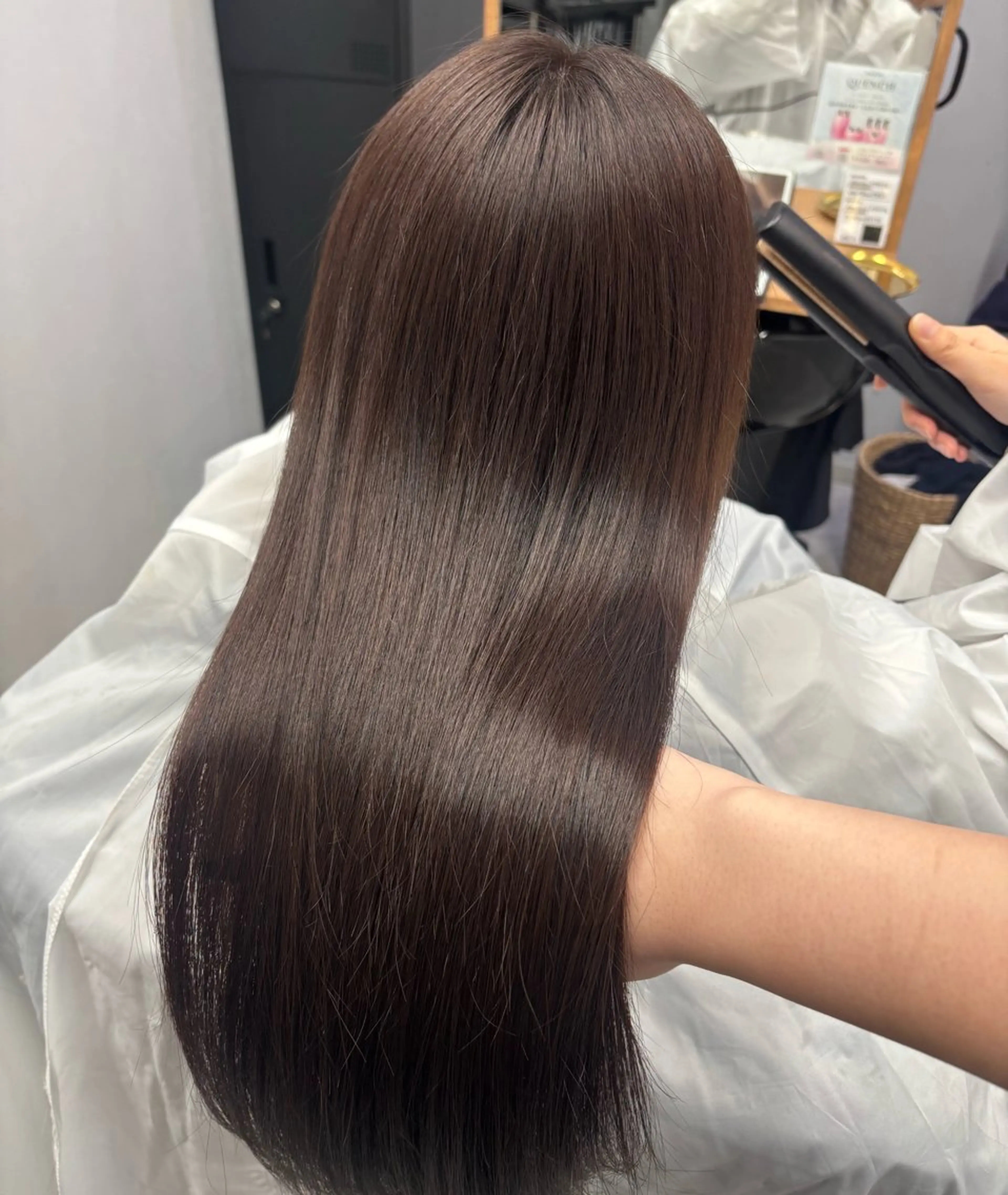 ロング rise/艶カラー/ レイヤーのヘアスタイル