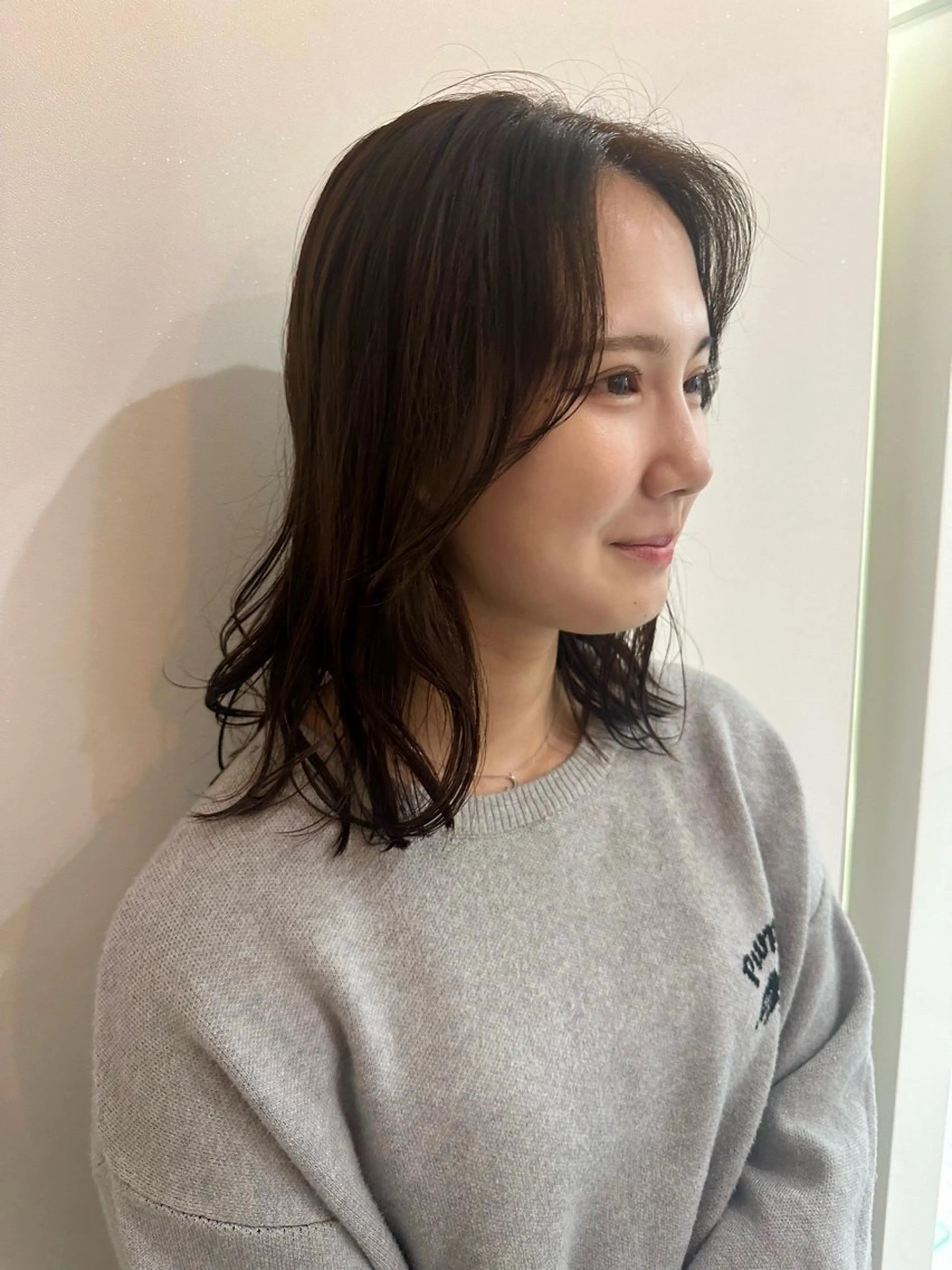 ミディアム カラー アッシュ アッシュブラウン ブラウンカラー ダークアッシュ マイ/カットモデル /暖色カラーのヘアスタイル