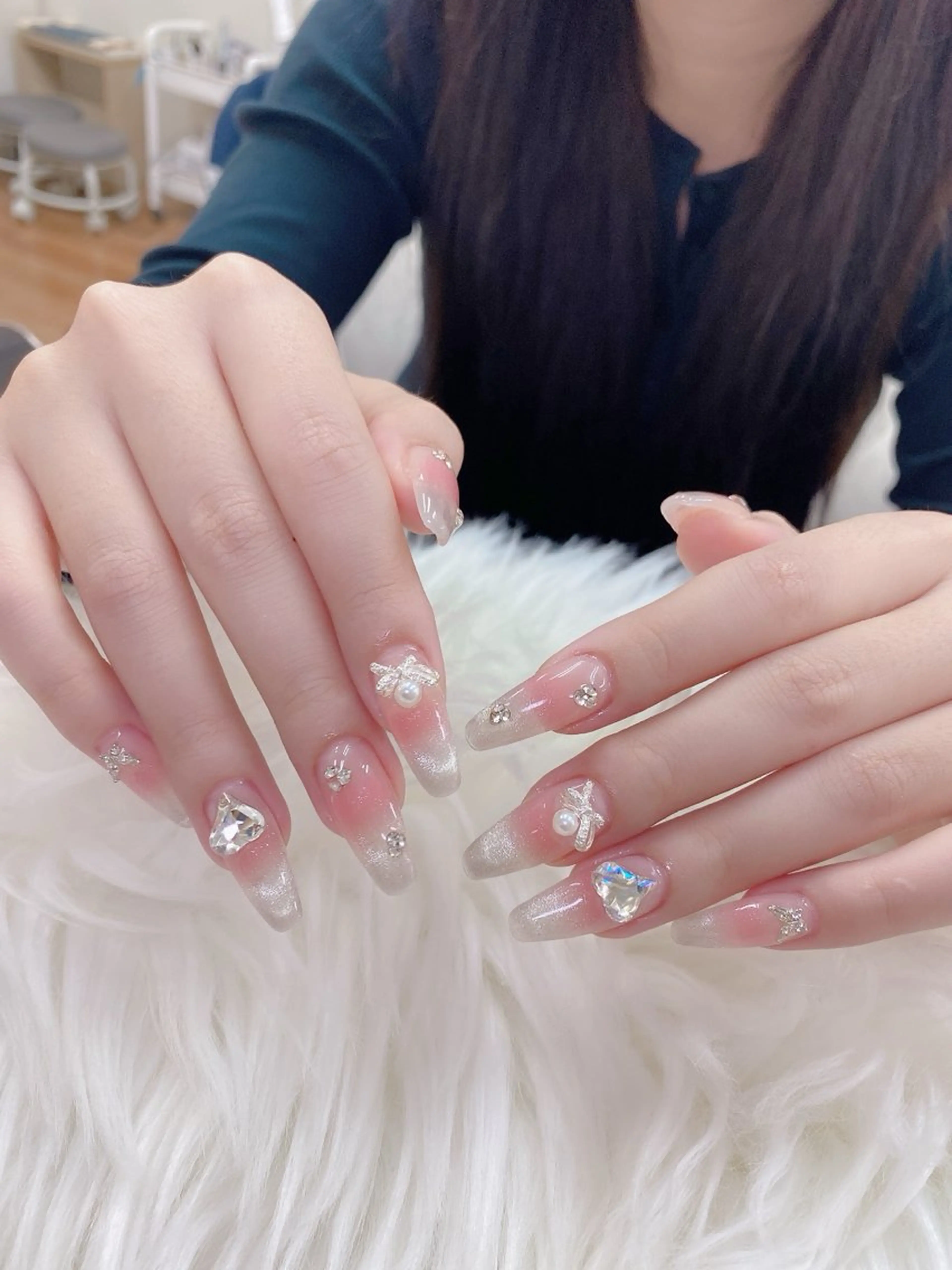 ネイル べっ甲ネイル チークネイル フラッシュネイル フラワーネイル フットネイル ハンドネイル ハンドケア Hara Nail 【パラジェル使用】のネイルデザイン