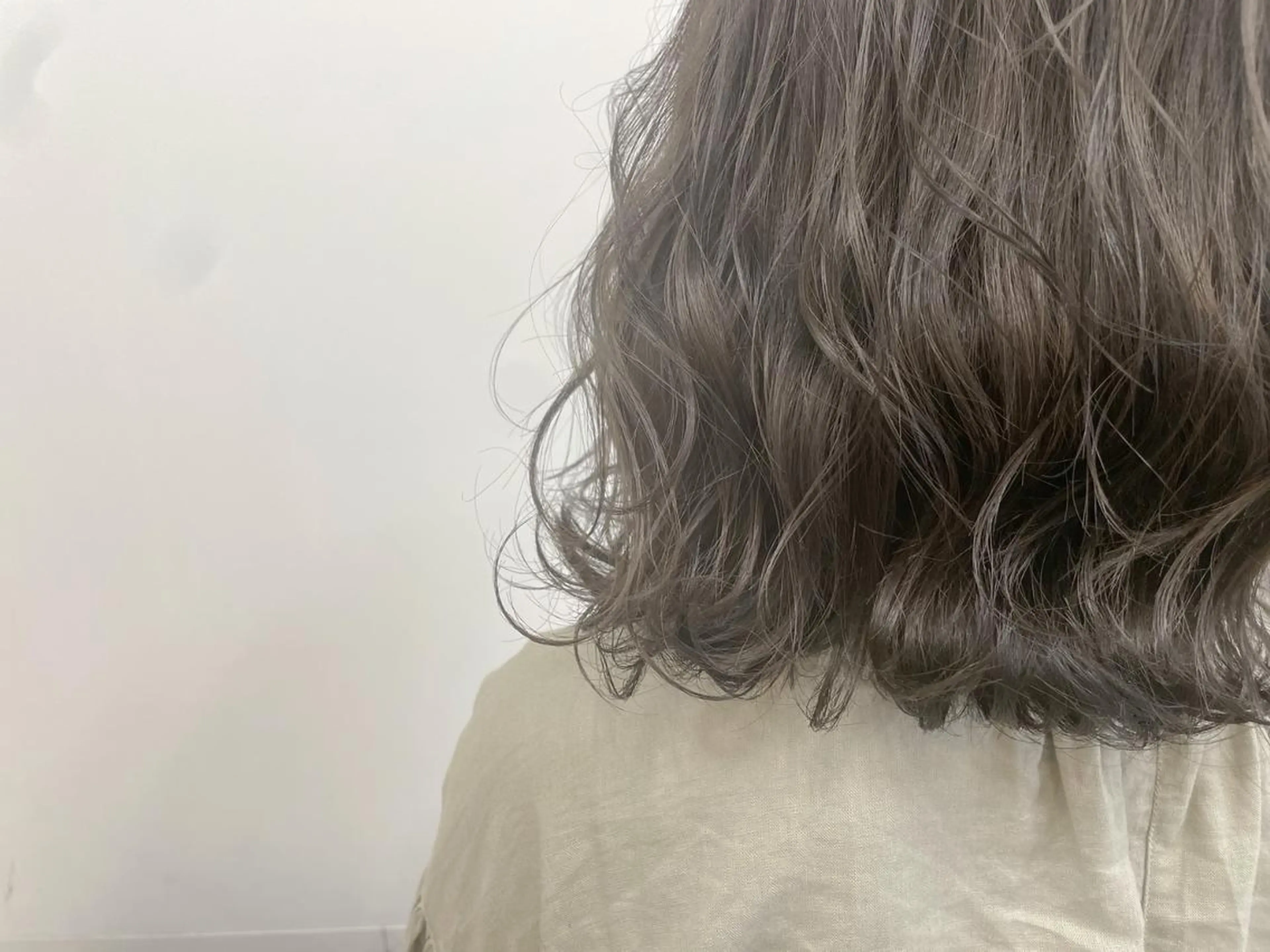 ミディアム カラー beauty: beast 大町店のヘアスタイル