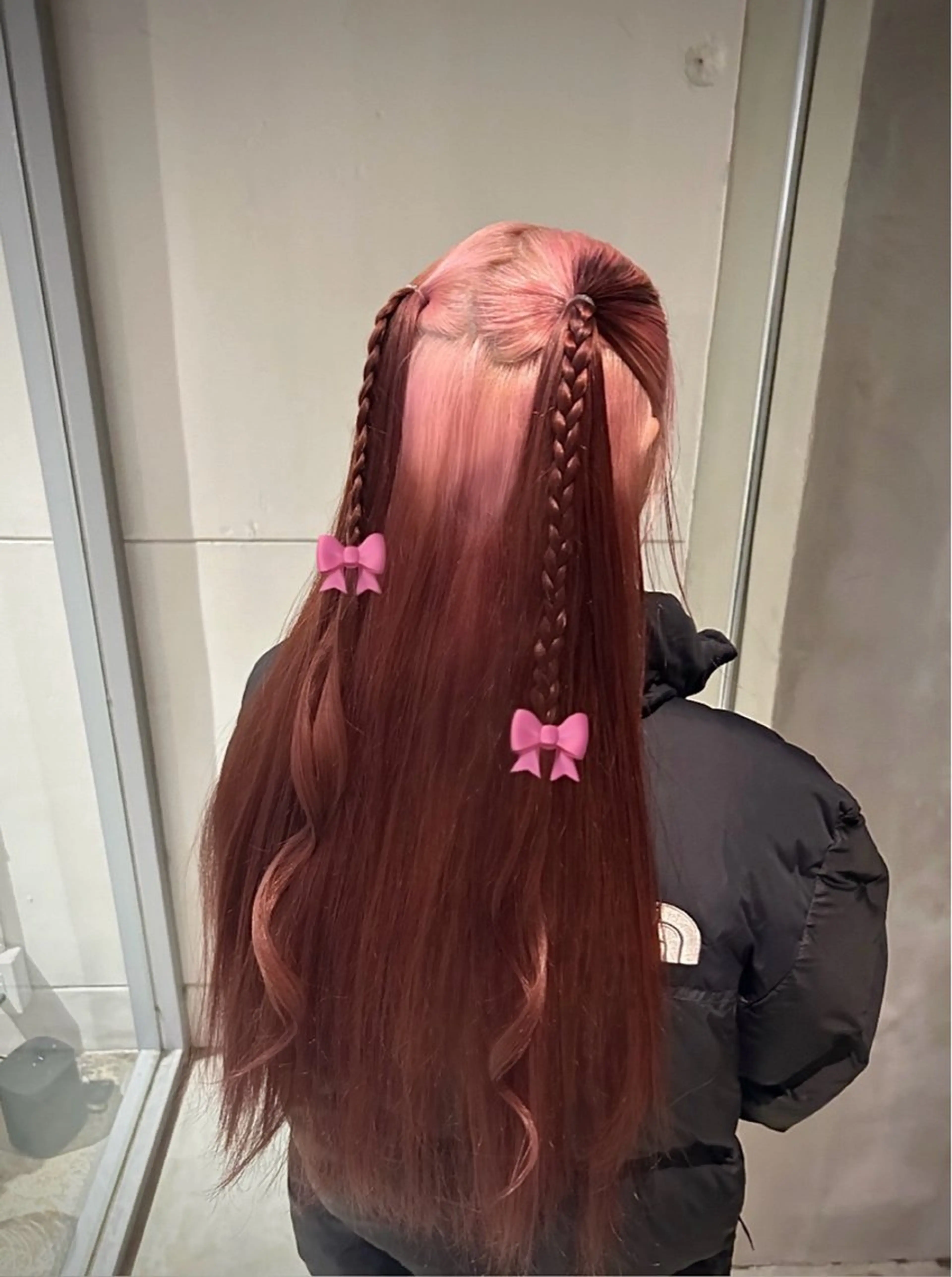 🍄ブリーチデザインカラー＋カット☮️の写真