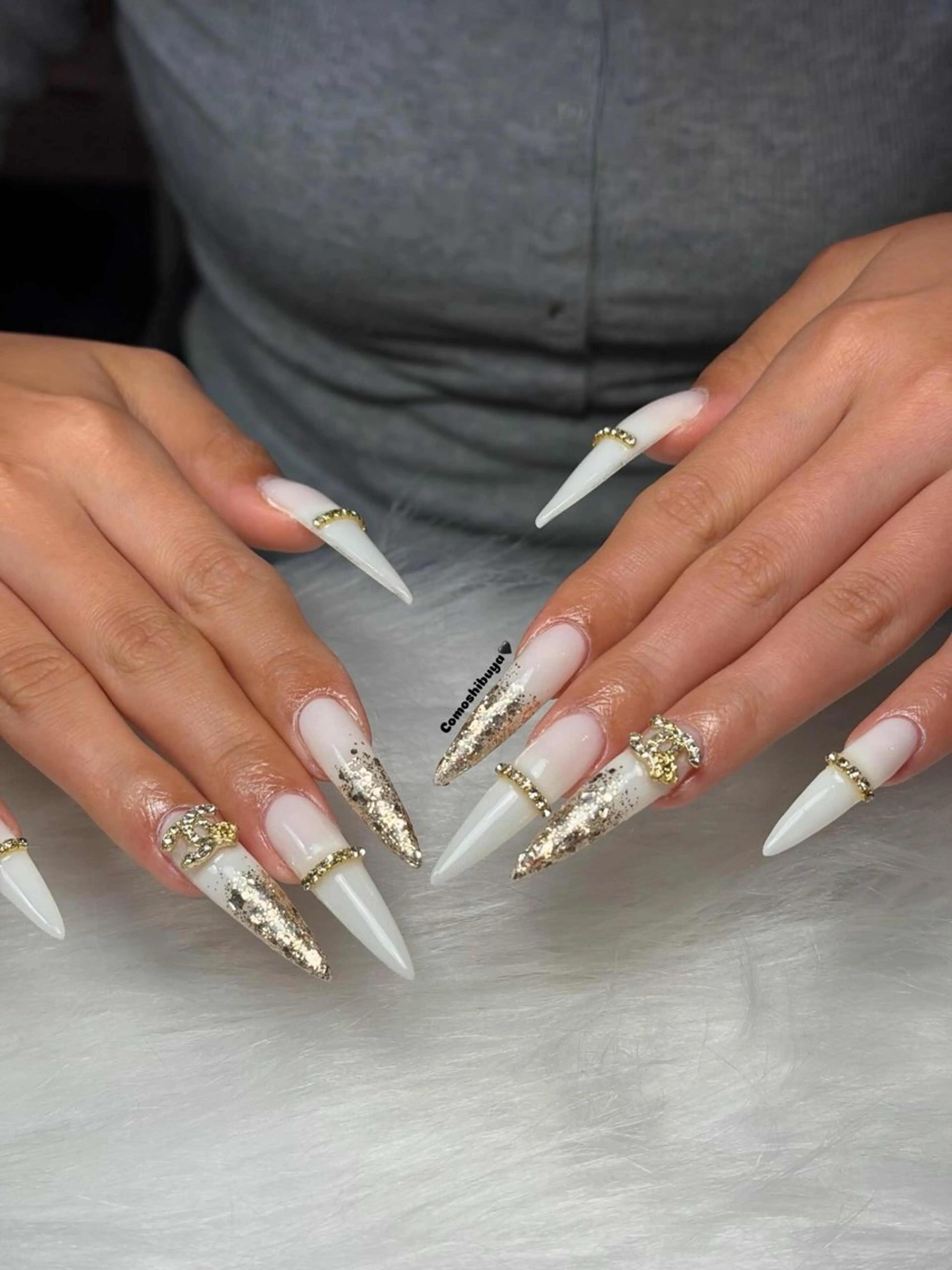 ネイル 韓国ネイル シンプルネイル ワンホンネイル CoMo Nail Studio所属・CoMo Nailのネイルデザイン