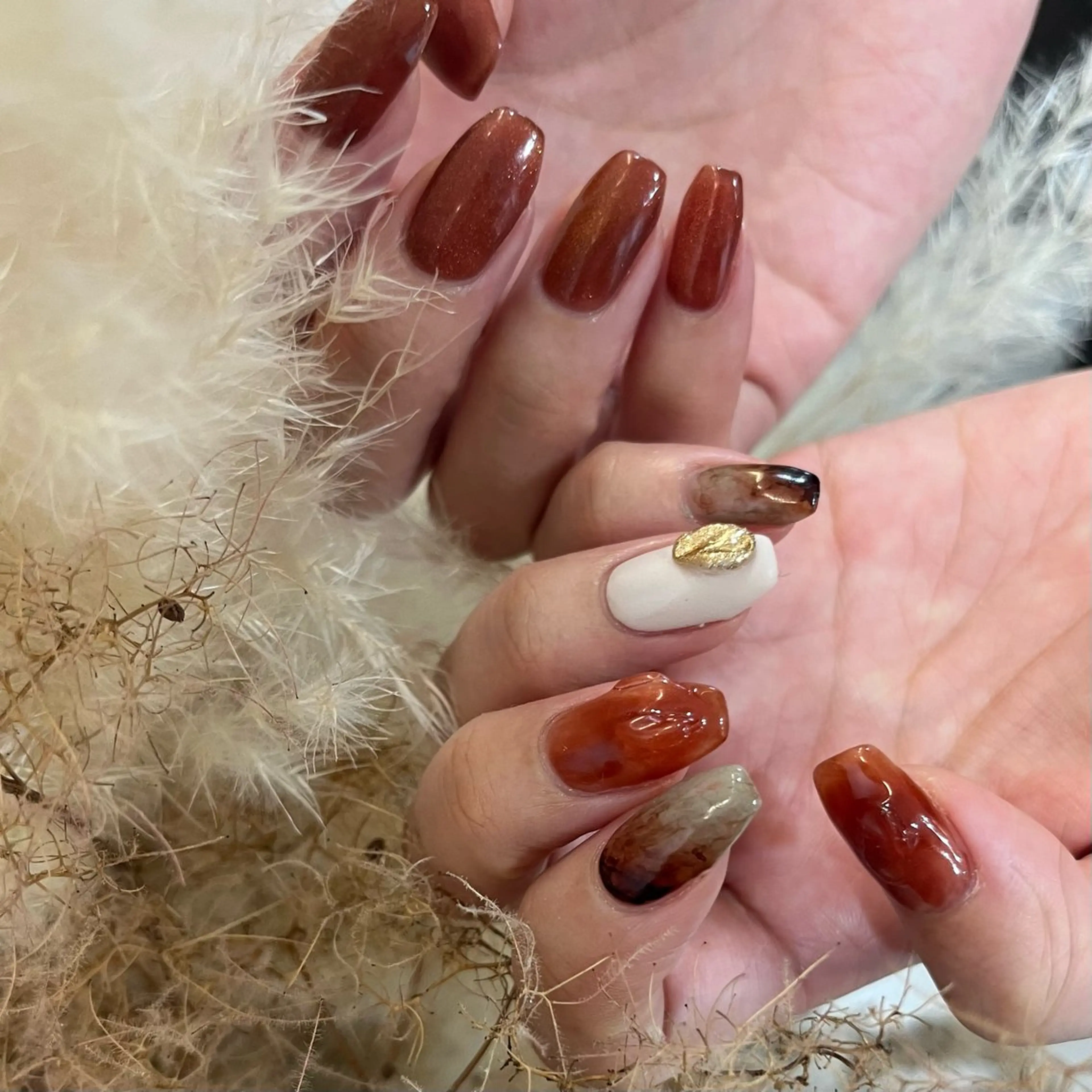 ネイル ミラーネイル ハンドネイル shio ♡ 8月分予約受付中のネイルデザイン