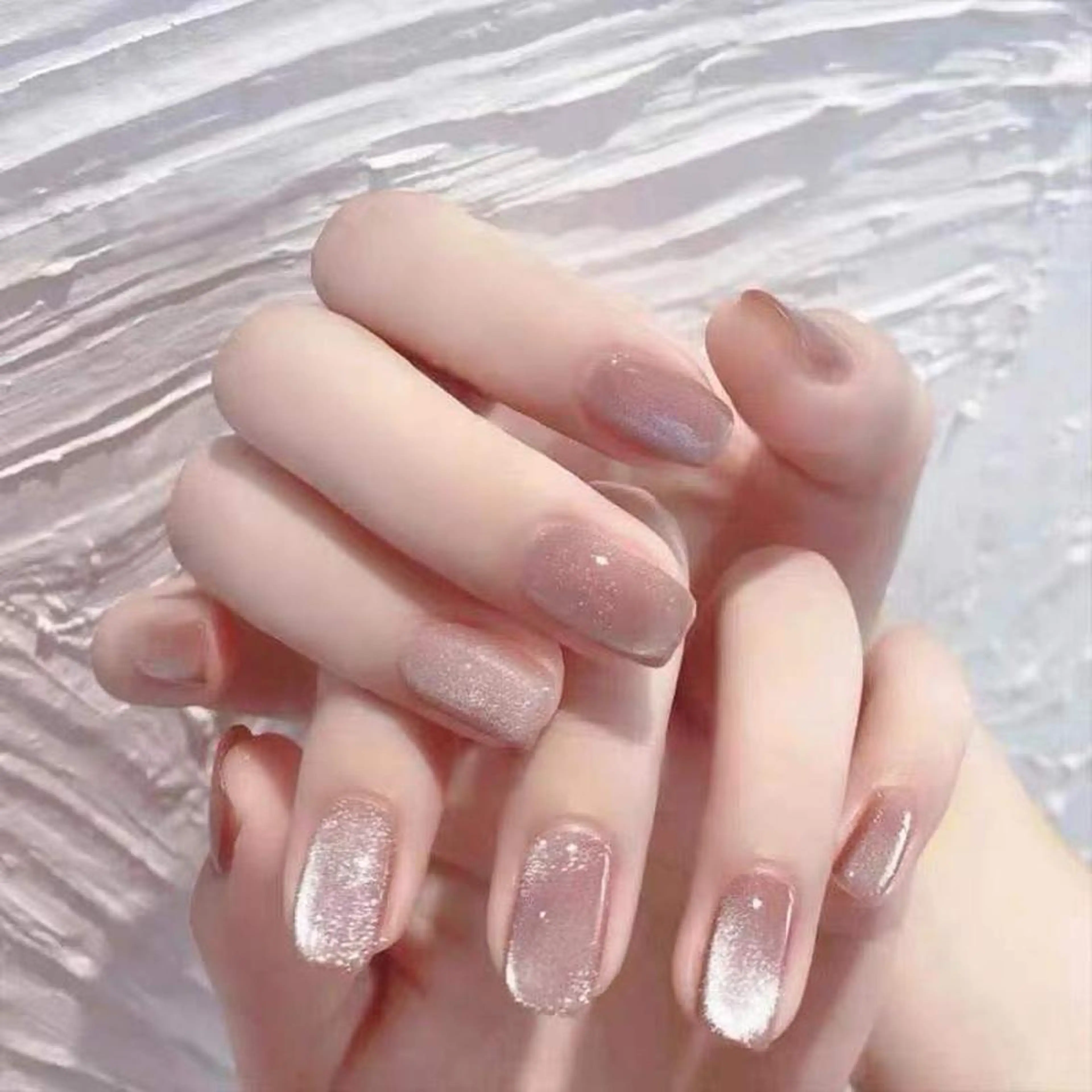 オフ無し🎀マグネットorフラッシュネイルの写真