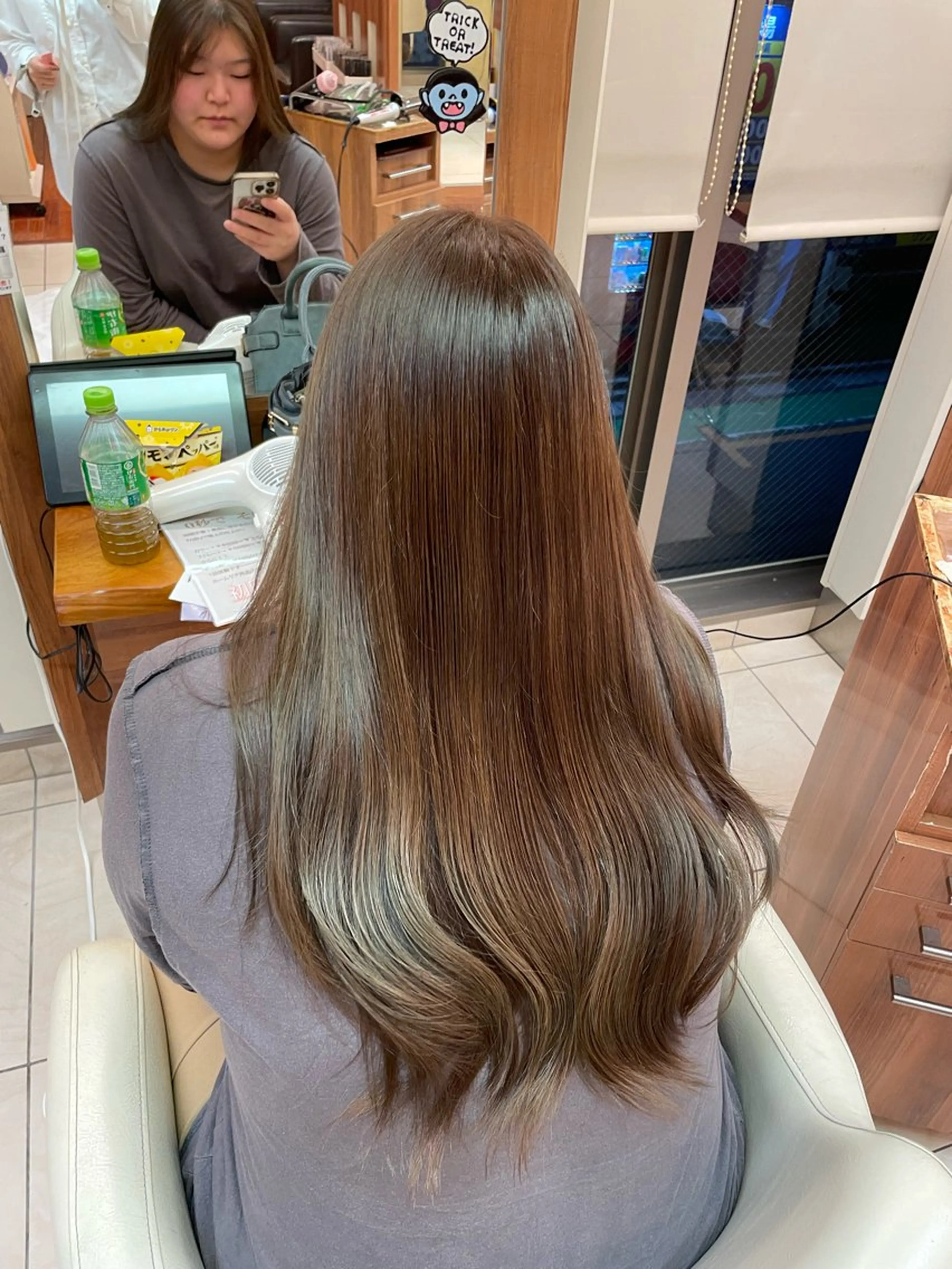 ロング カット トリートメント UMBER ROYC 💎 moeのヘアスタイル