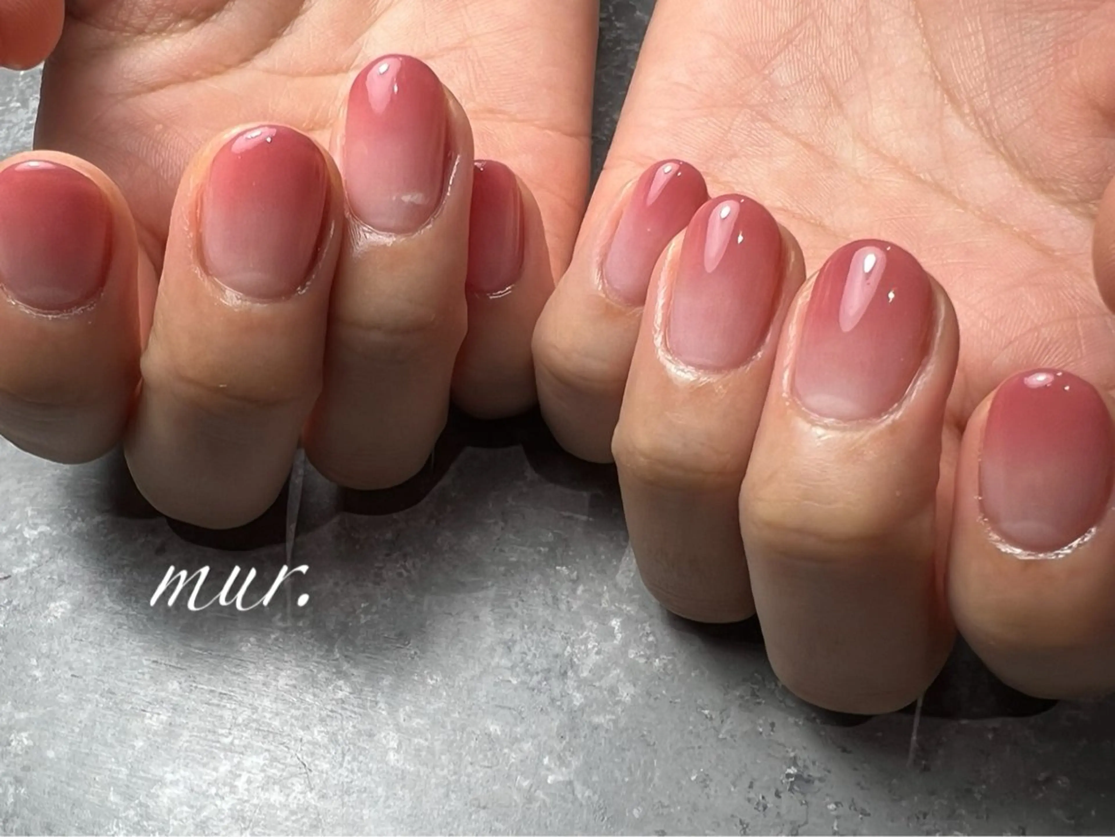 ネイル クリアネイル ジェルネイル グラデーション ニュアンスネイル オフィスネイル nailsalon mur.のネイルデザイン