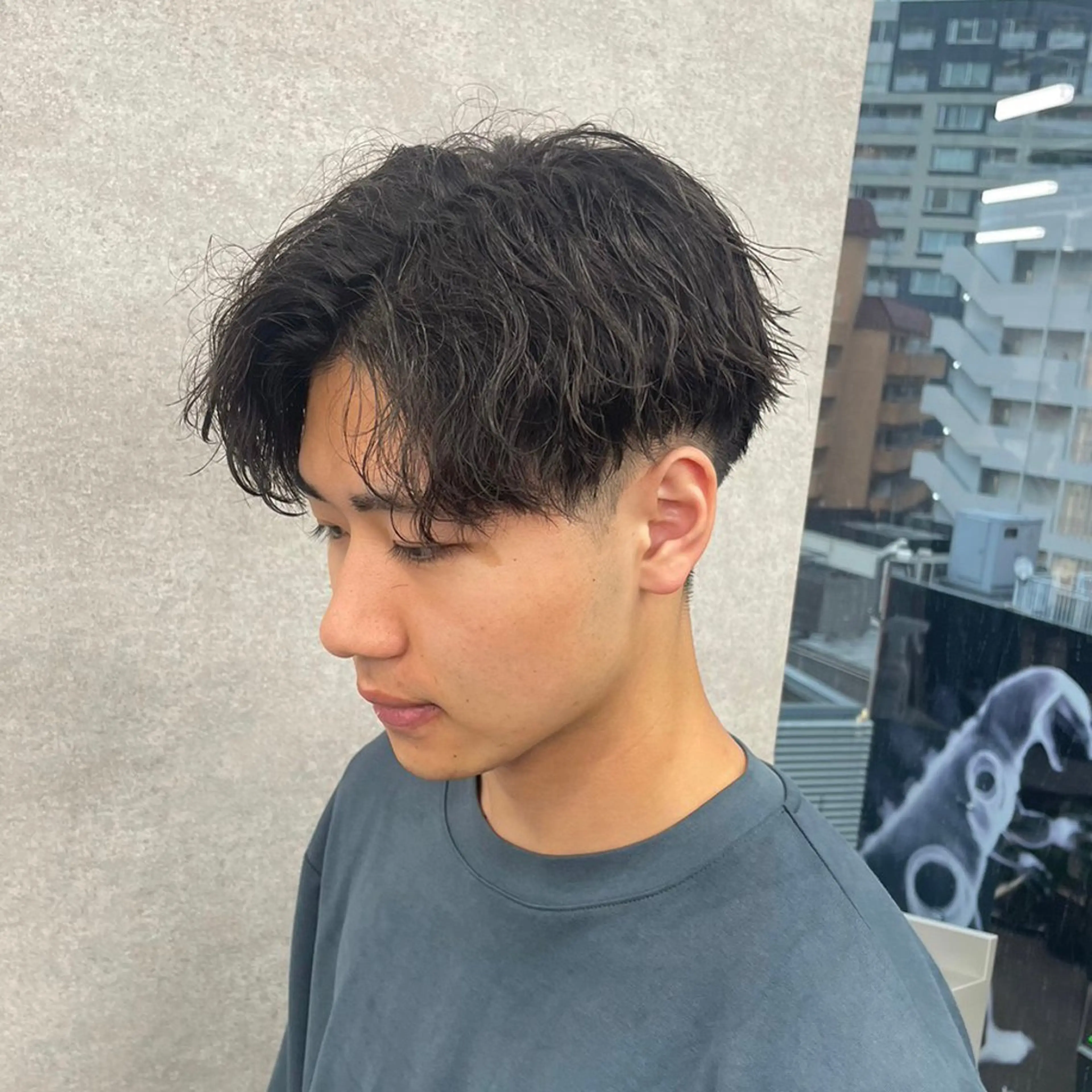 ショート カラー パーマ ヘアアレンジ メンズ キッズ メンズブリーチ センターパート メンズインナーカラー メンズ韓国風 メンズパーマ 仕上がり満足度No. 1🔥BLUCK🔥のヘアスタイル