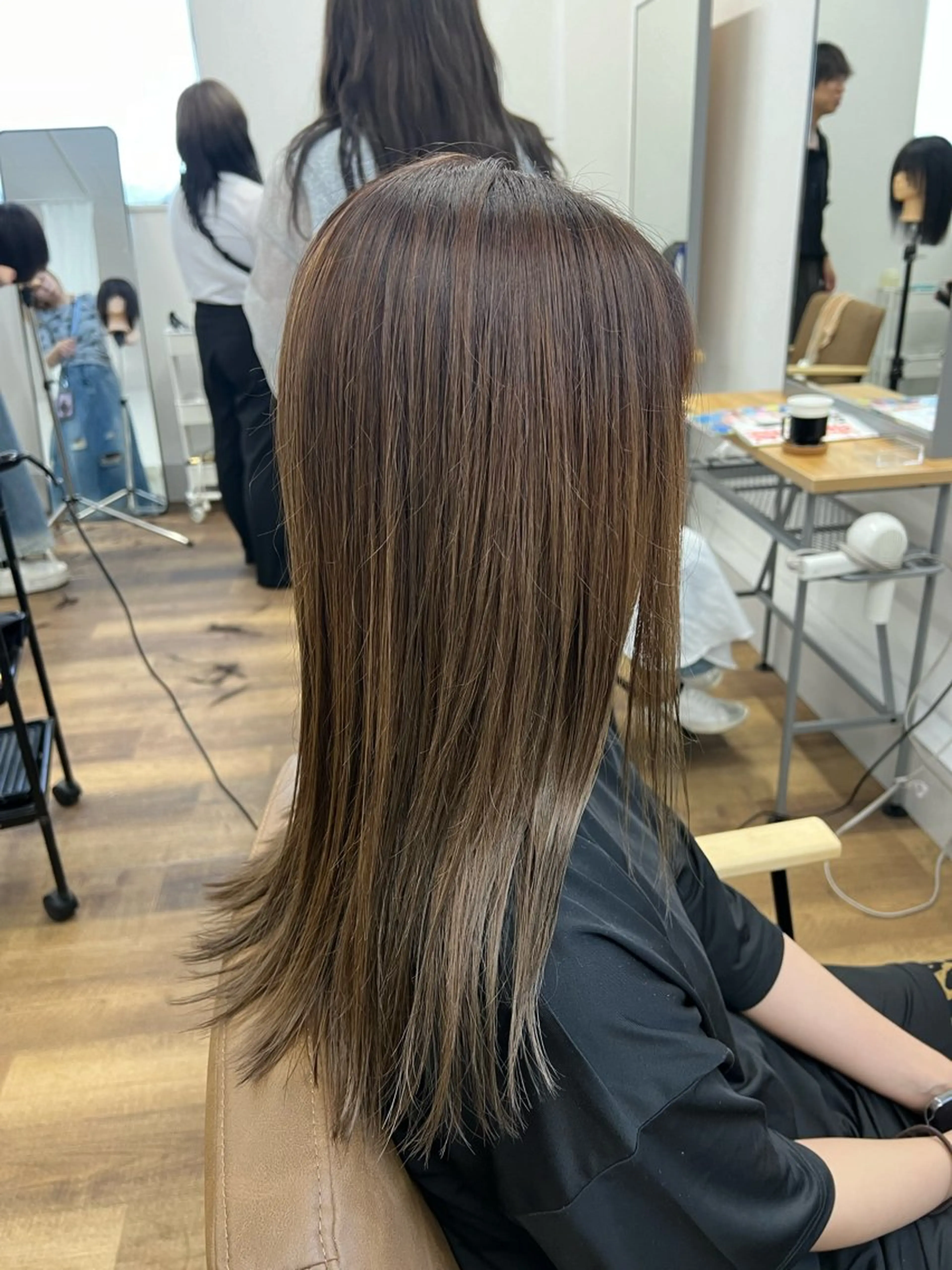 ロング カット ヘアカラー シンヤ/梅田/茶屋町 モデル募集中のヘアスタイル