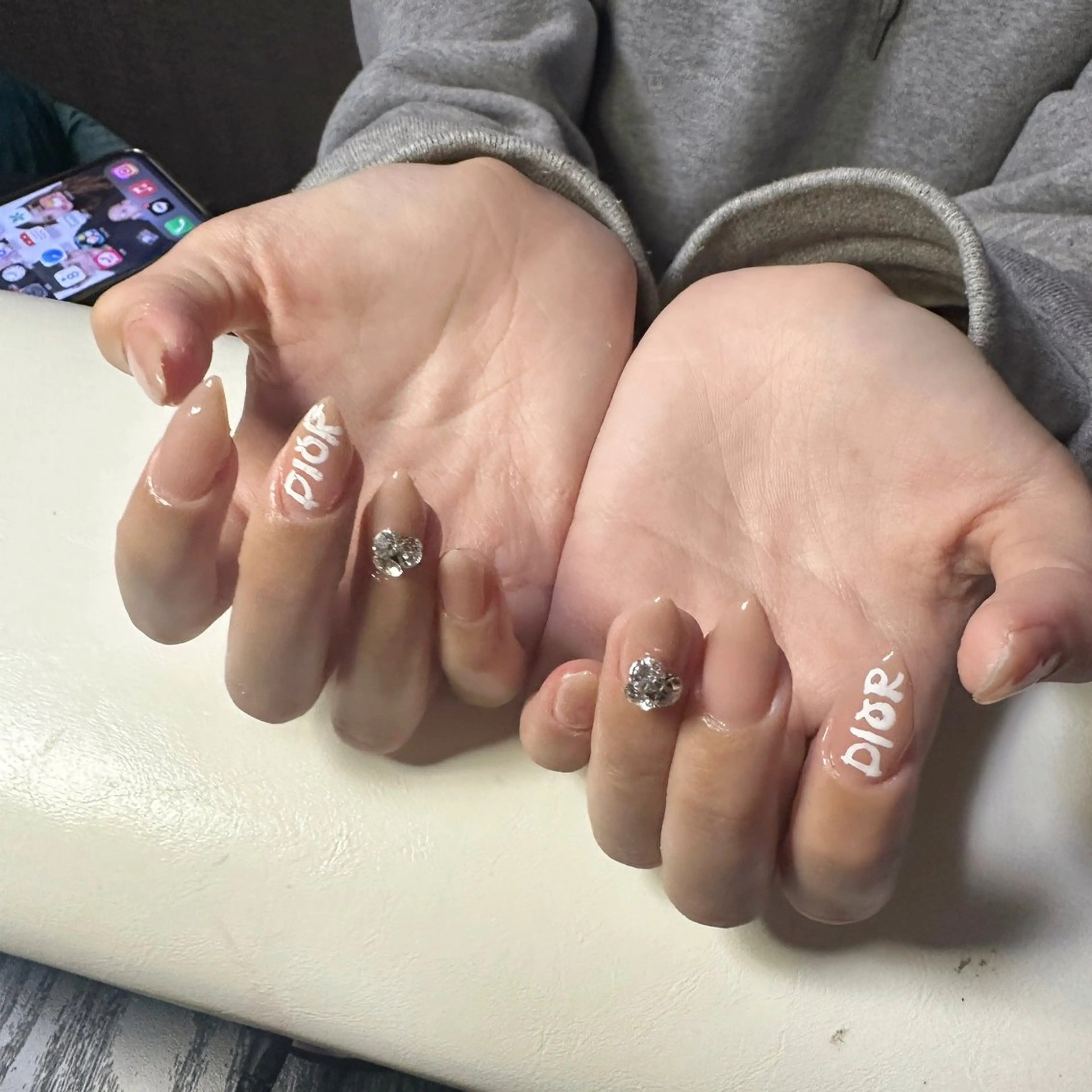 ネイル アートネイル キラキラネイル シンプルネイル ワンホンネイル tee nailのネイルデザイン