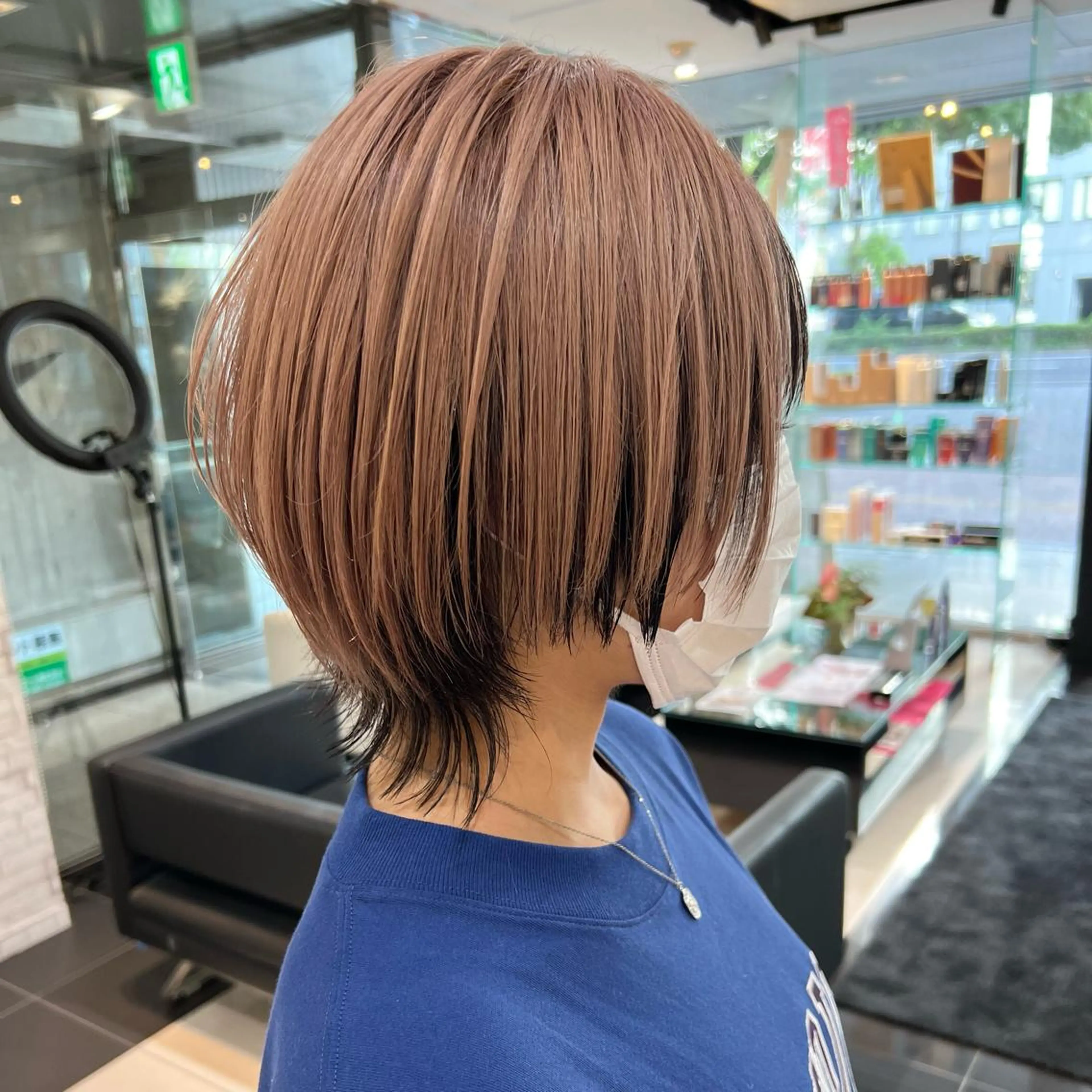 ショート カラー ベージュカラー ミルクティーベージュ ウルフカット ダメージレスカラー /透明感カラー 上長のヘアスタイル