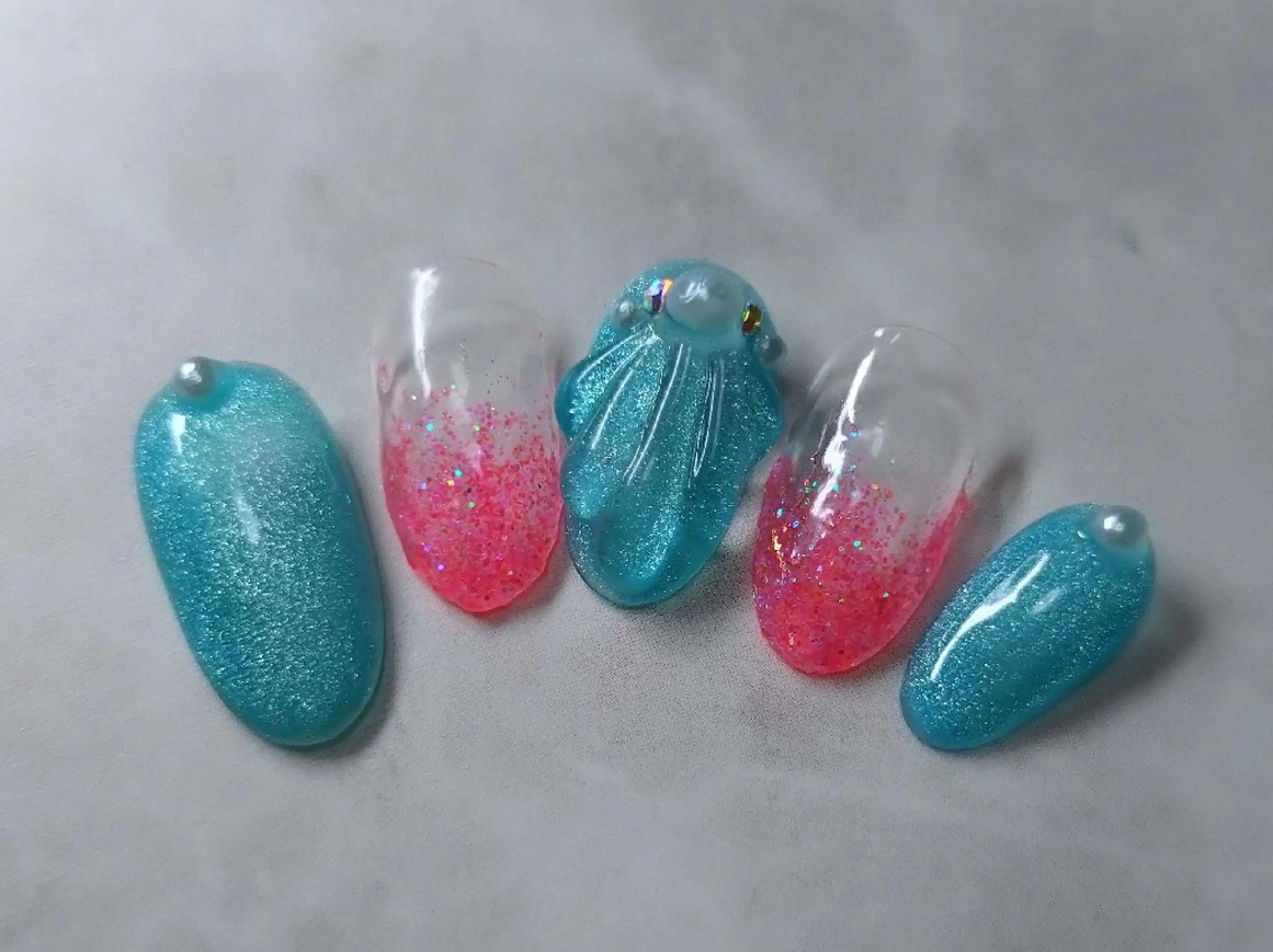 ネイル クリアネイル グラデーション ラメ(グリッター) ラメグラデーション ハンドネイル AG nail 〚　yuka　〛のネイルデザイン