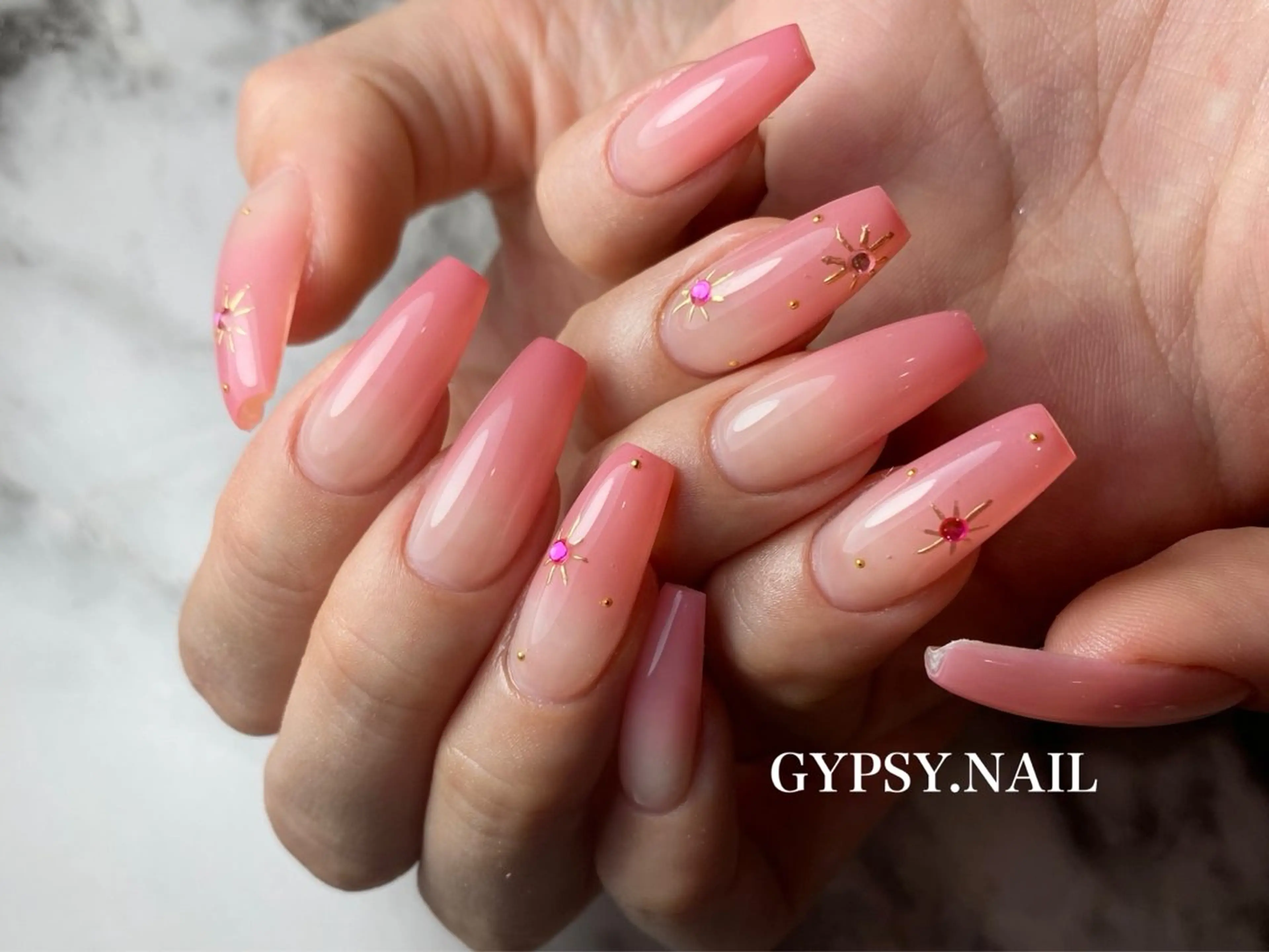 ネイル ハンドネイル GYPSY.NAIL所属・GYPSY.NAIL akariのネイルデザイン