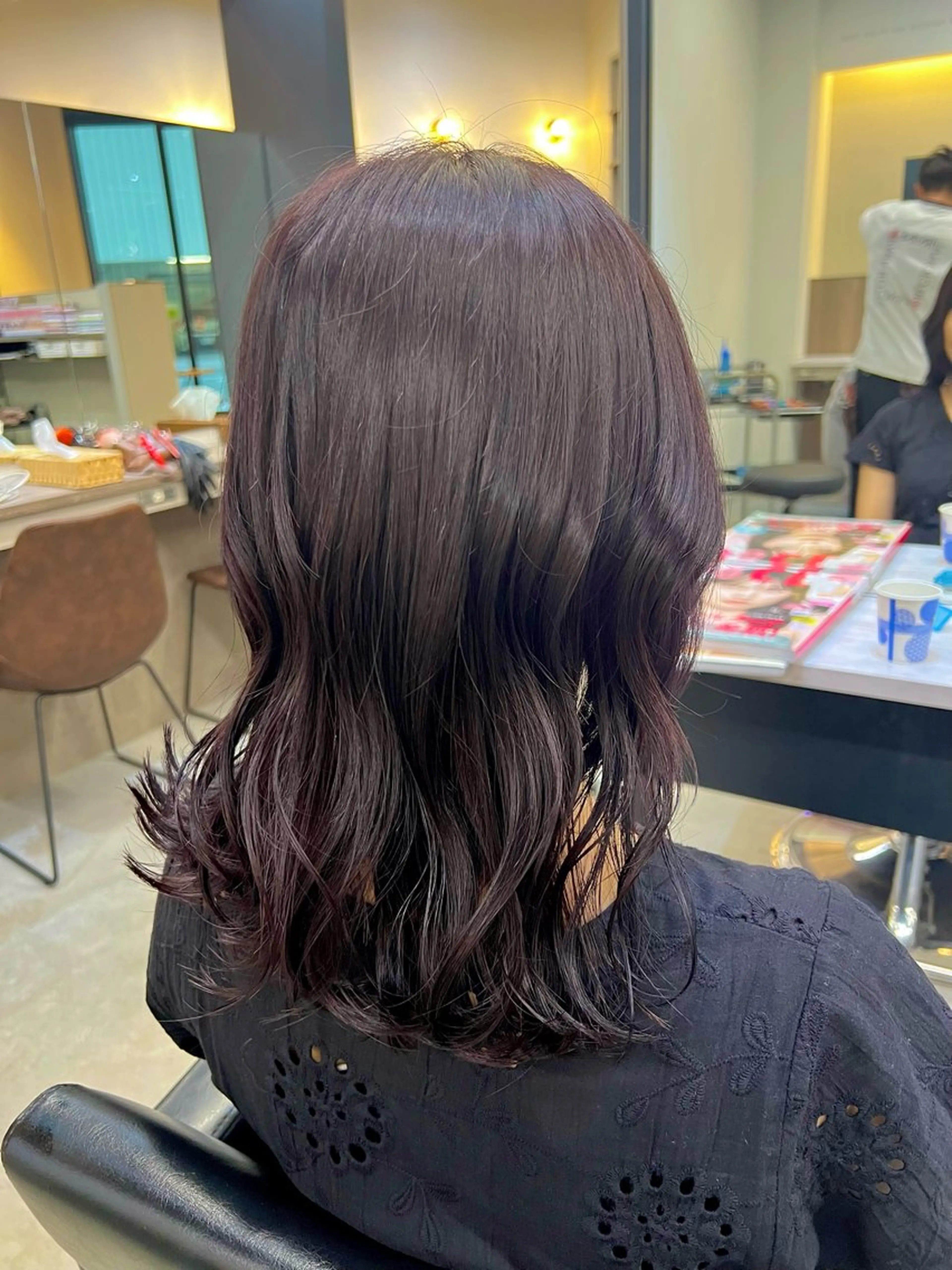 ミディアム カラー 韓国ヘア🇰🇷 中島志菜のヘアスタイル
