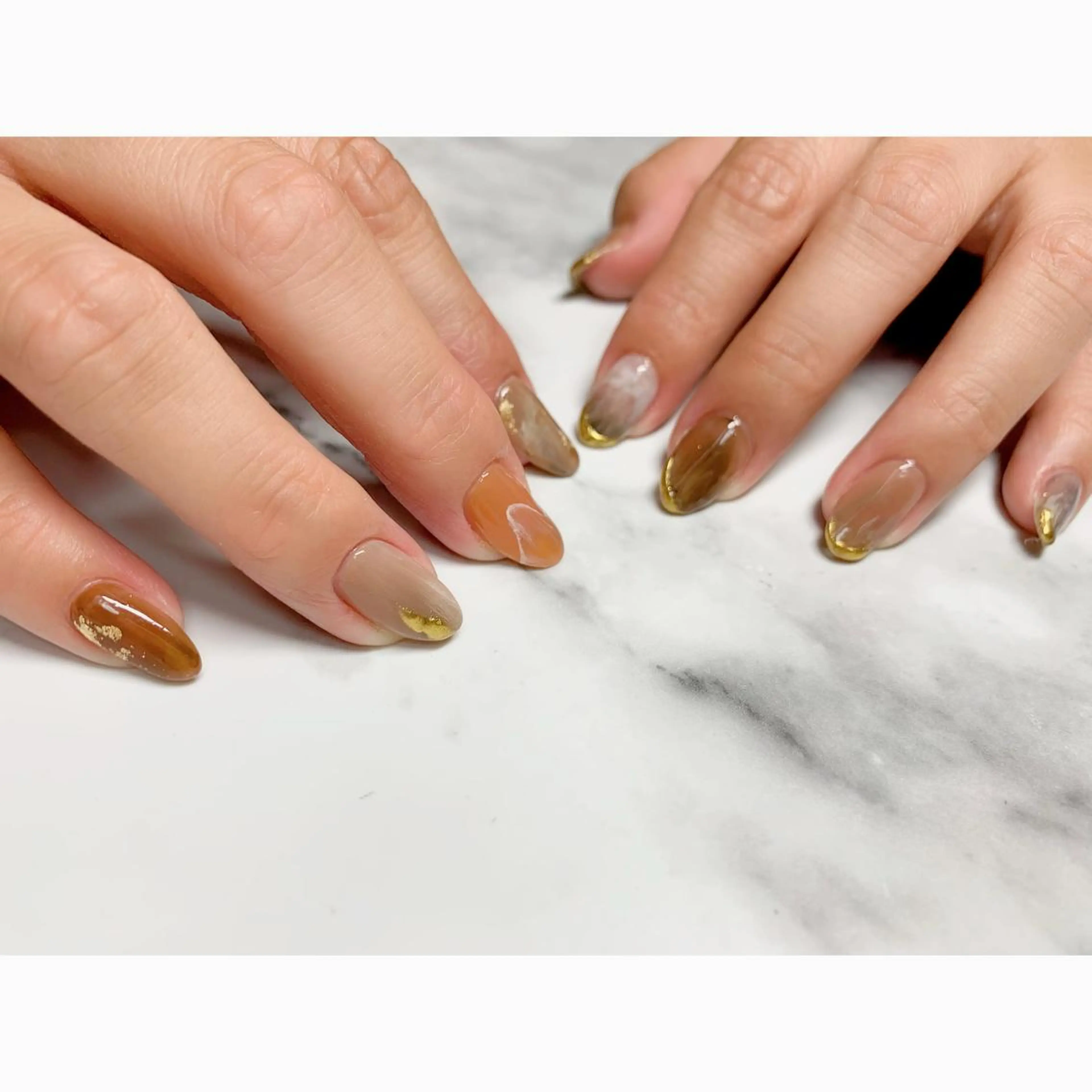 ネイル ミラーネイル nailsalon maluriのネイルデザイン
