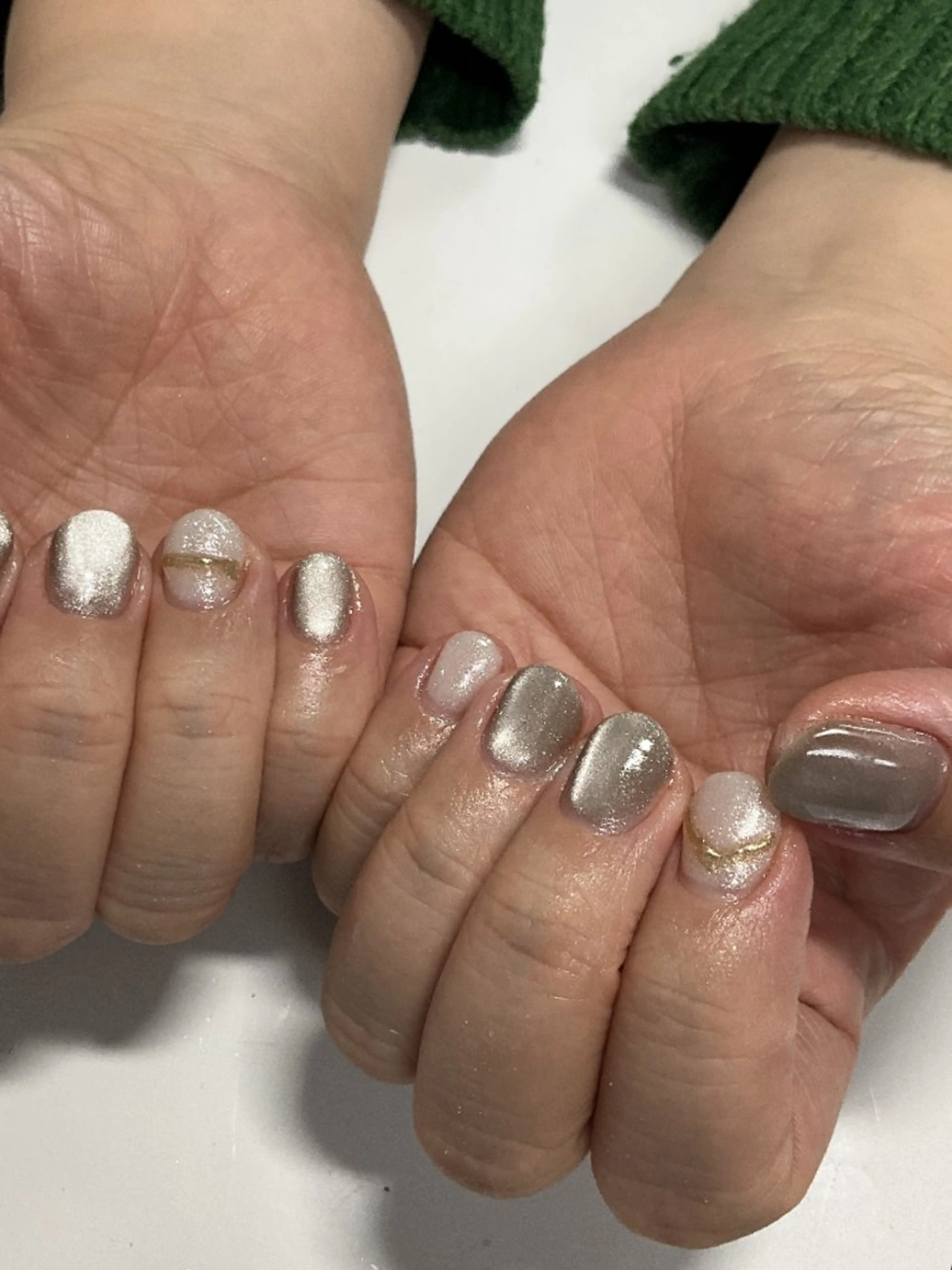 ネイル アートネイル ゴールド マグネットネイル ニュアンスネイル ハンドネイル Nail&Care LUMET【ルメ】のネイルデザイン