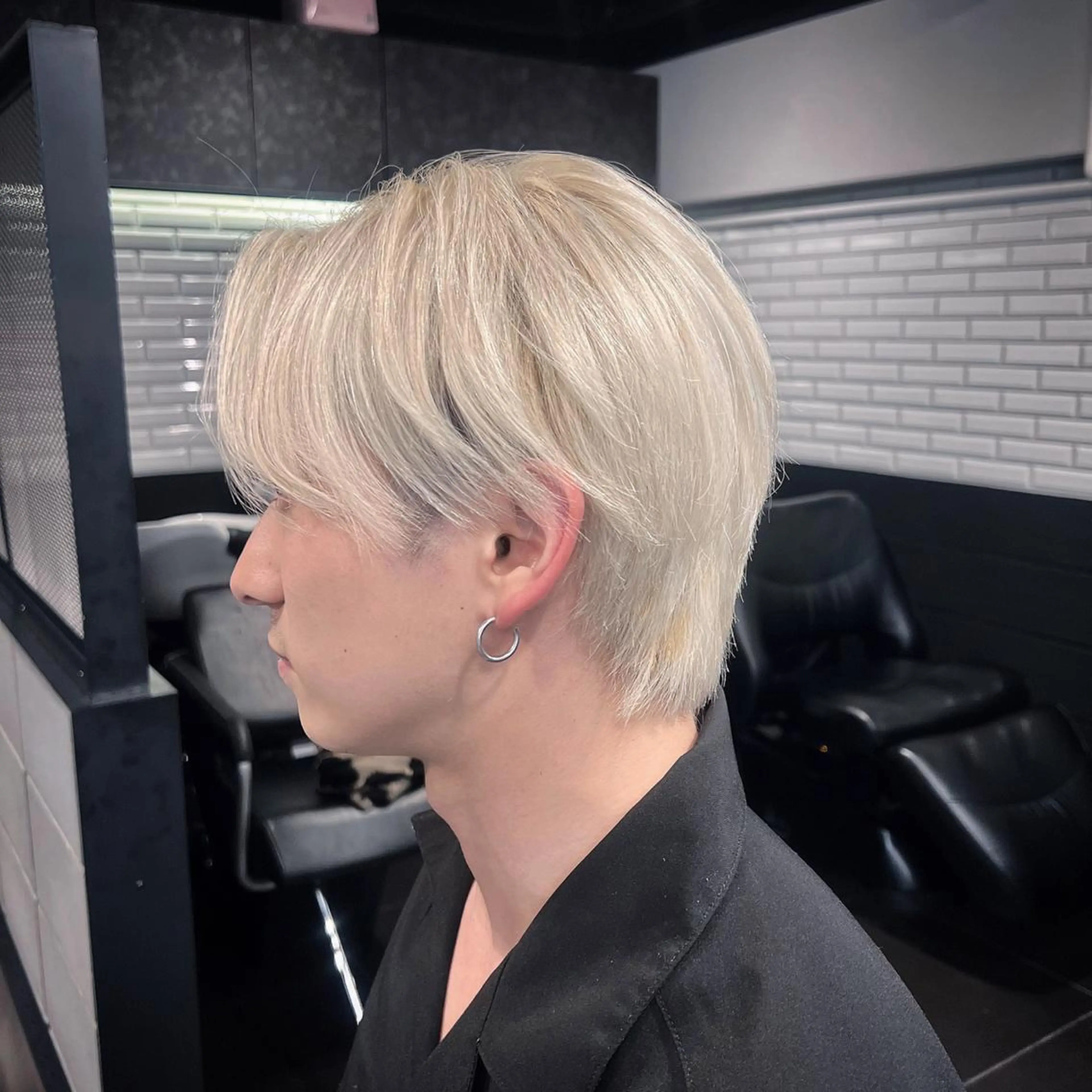 ショート カラー パーマ メンズ ベージュカラー ミルクティーベージュ ホワイトミルクティーベージュ カット ヘアカラー トリートメント メンズ特化/パーマ/ ハイライト/竜成のヘアスタイル