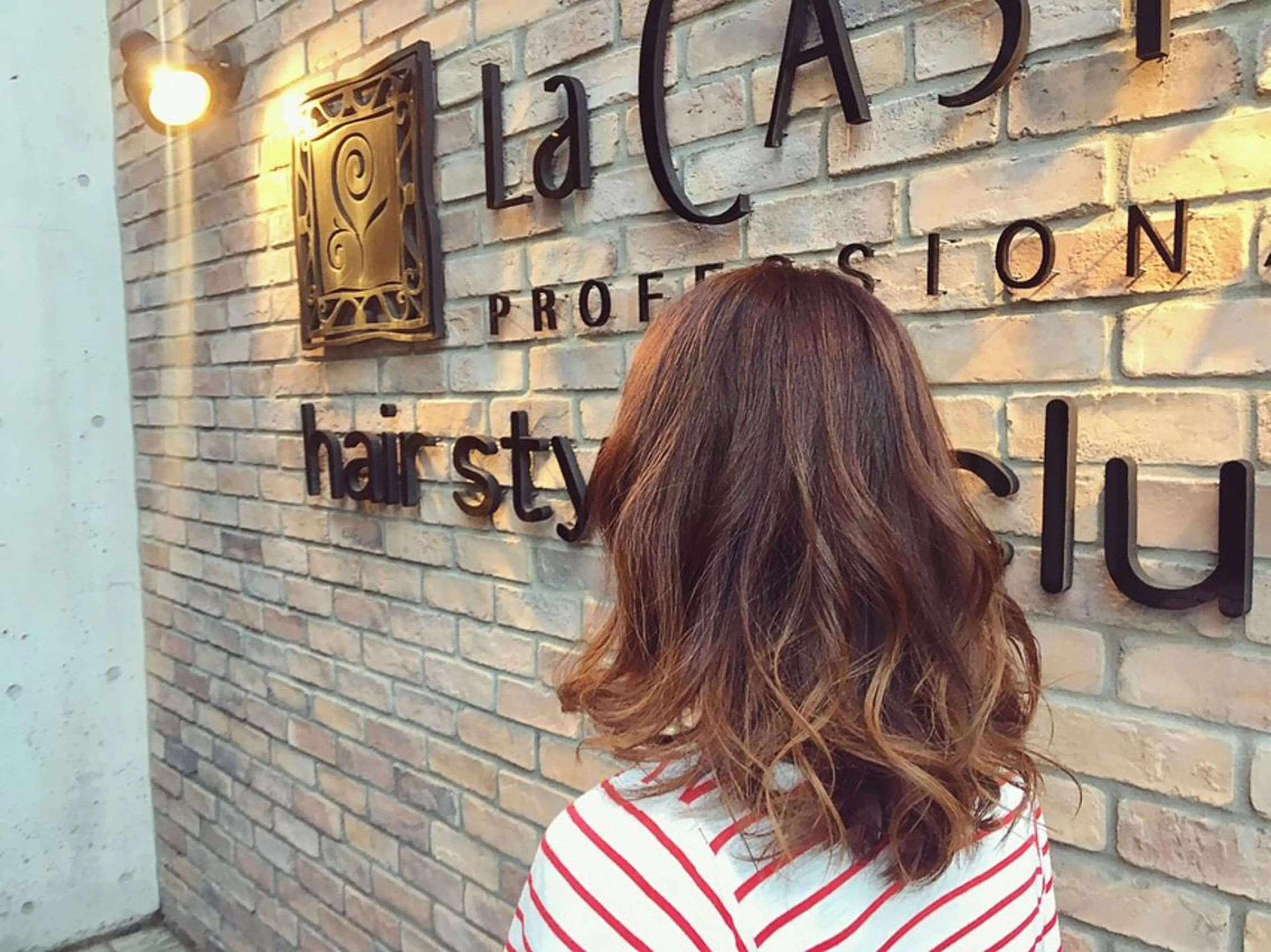 ミディアム カラー ブリーチ グラデーションカラー ブリーチなしカラー La CASTA  hair stylist club所属・大橋 祐介のヘアスタイル