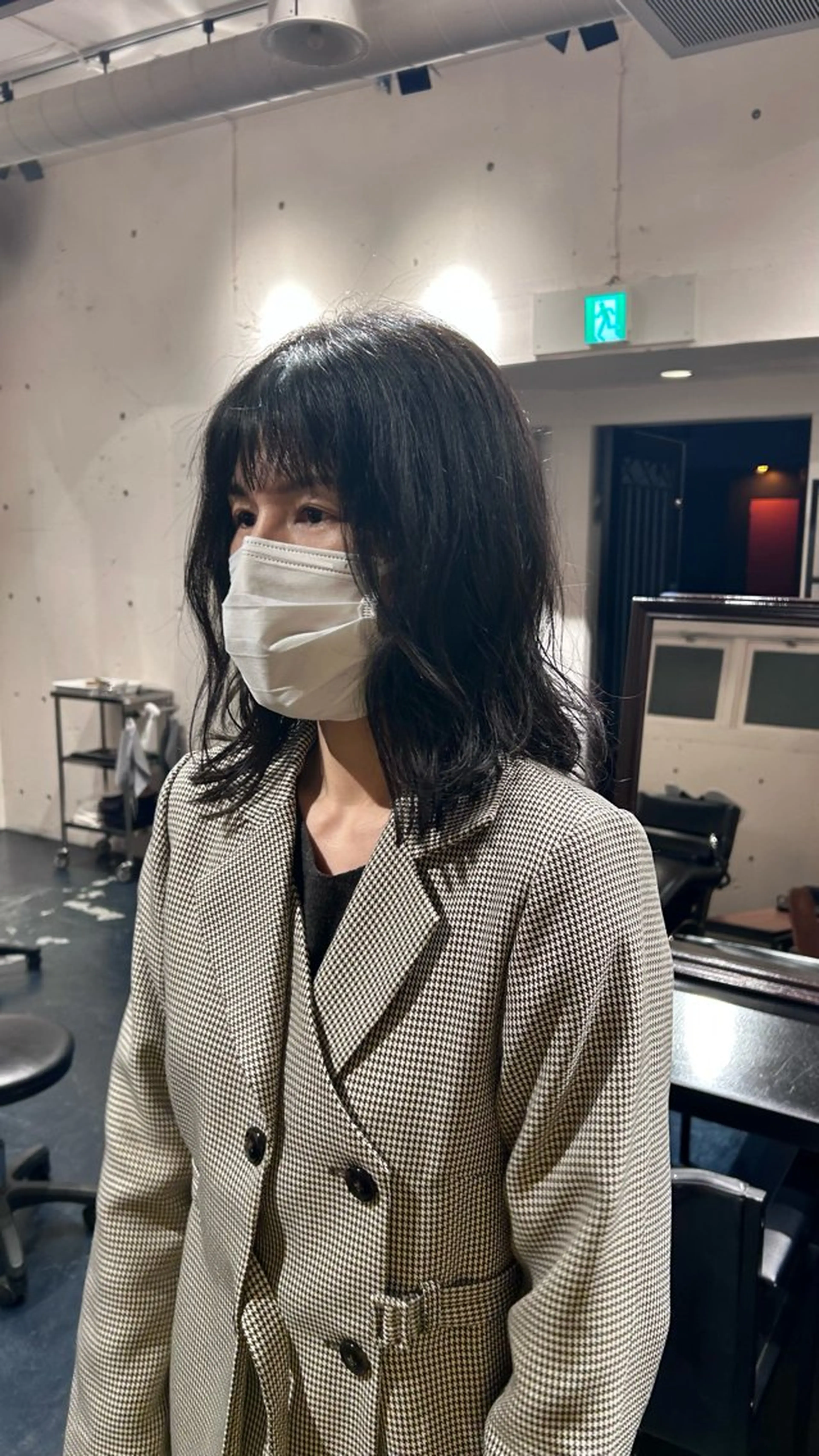 セミロング L’HOMME BLANC所属・佐藤 優里奈のヘアスタイル