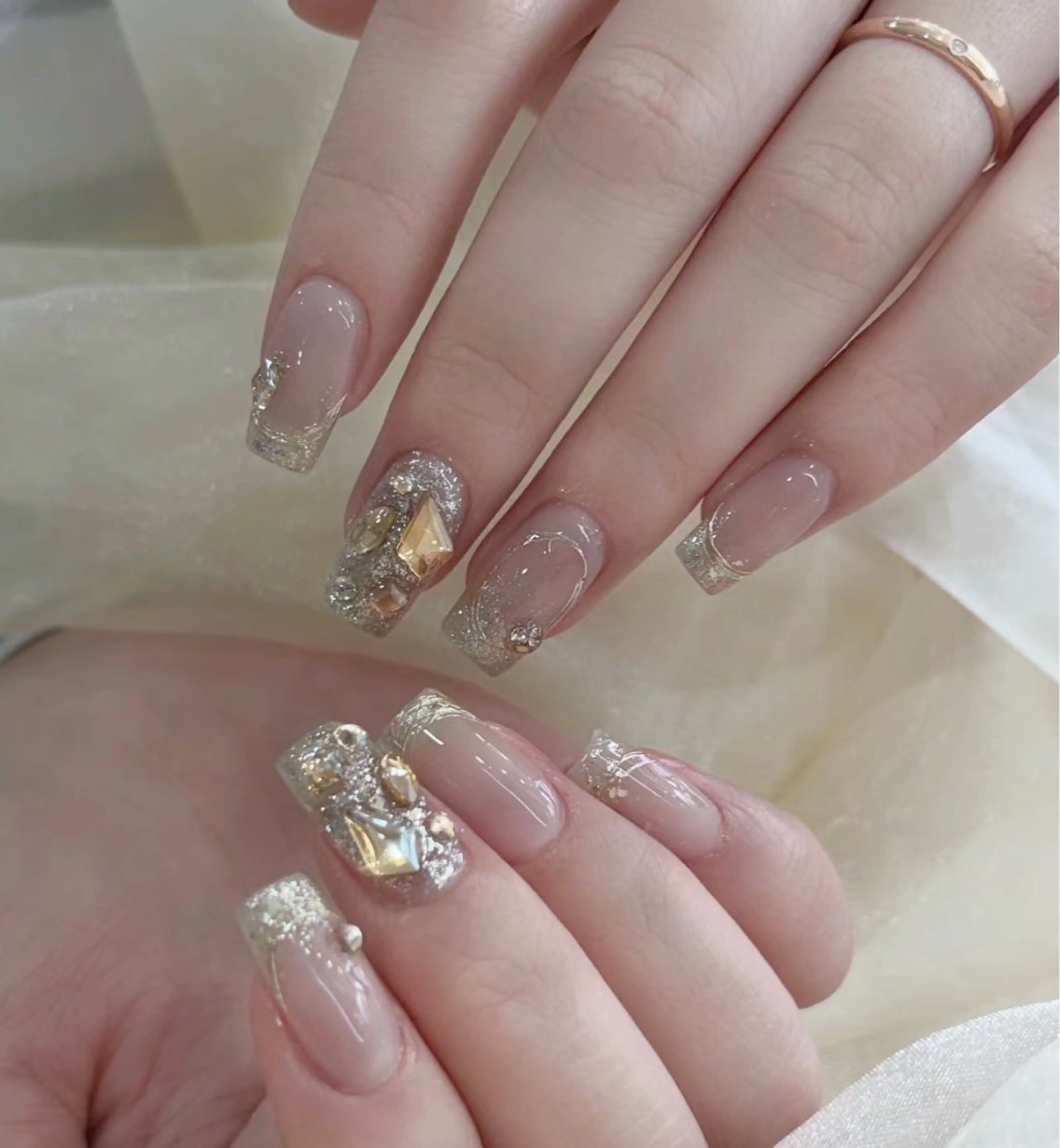 ネイル 💅E•U•B NAIL🌹所属・横浜市中区曙町 ネイルE·U·Bのネイルデザイン