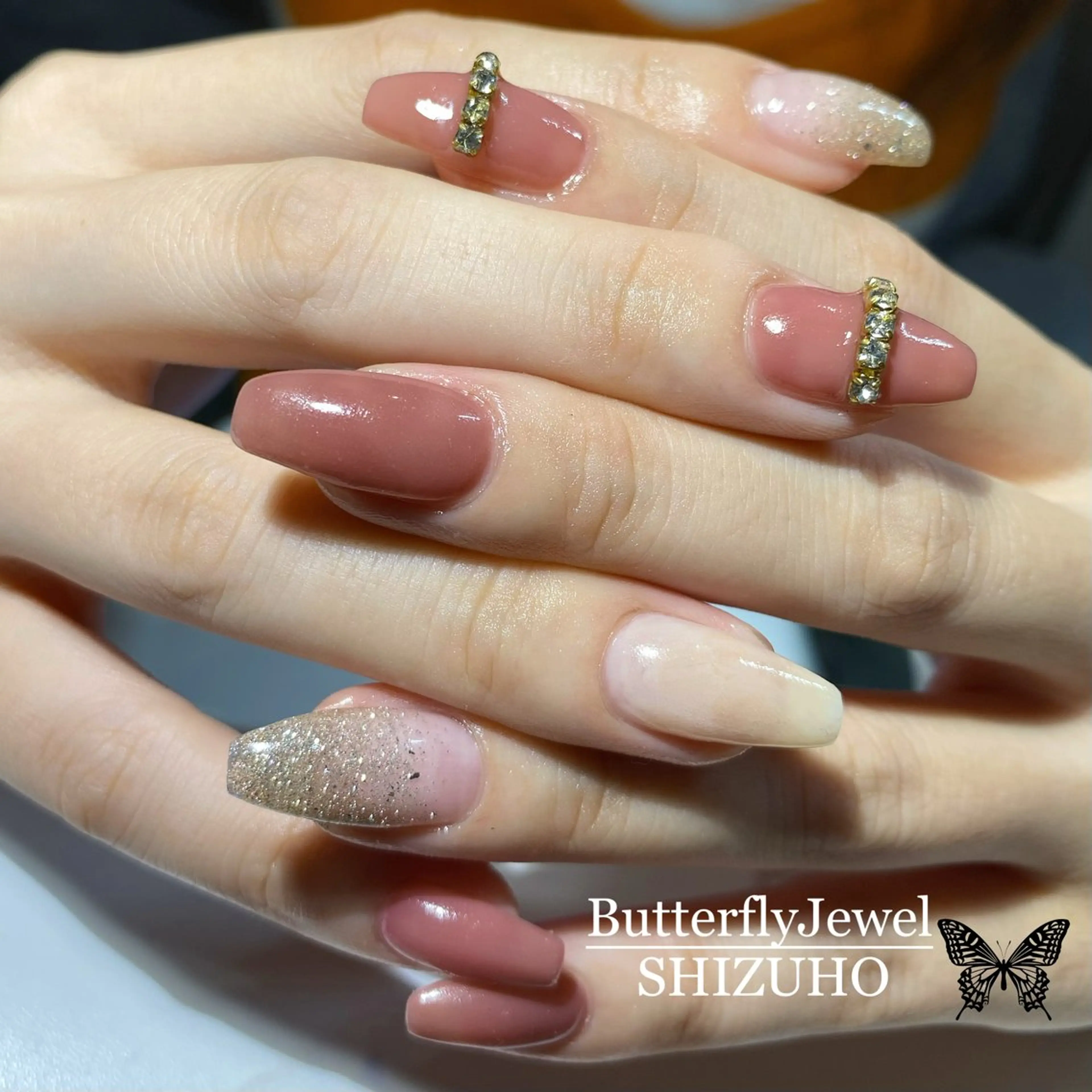 ネイル キラキラネイル シンプルネイル ハンドネイル Butterfly Jewel本店 石原のネイルデザイン