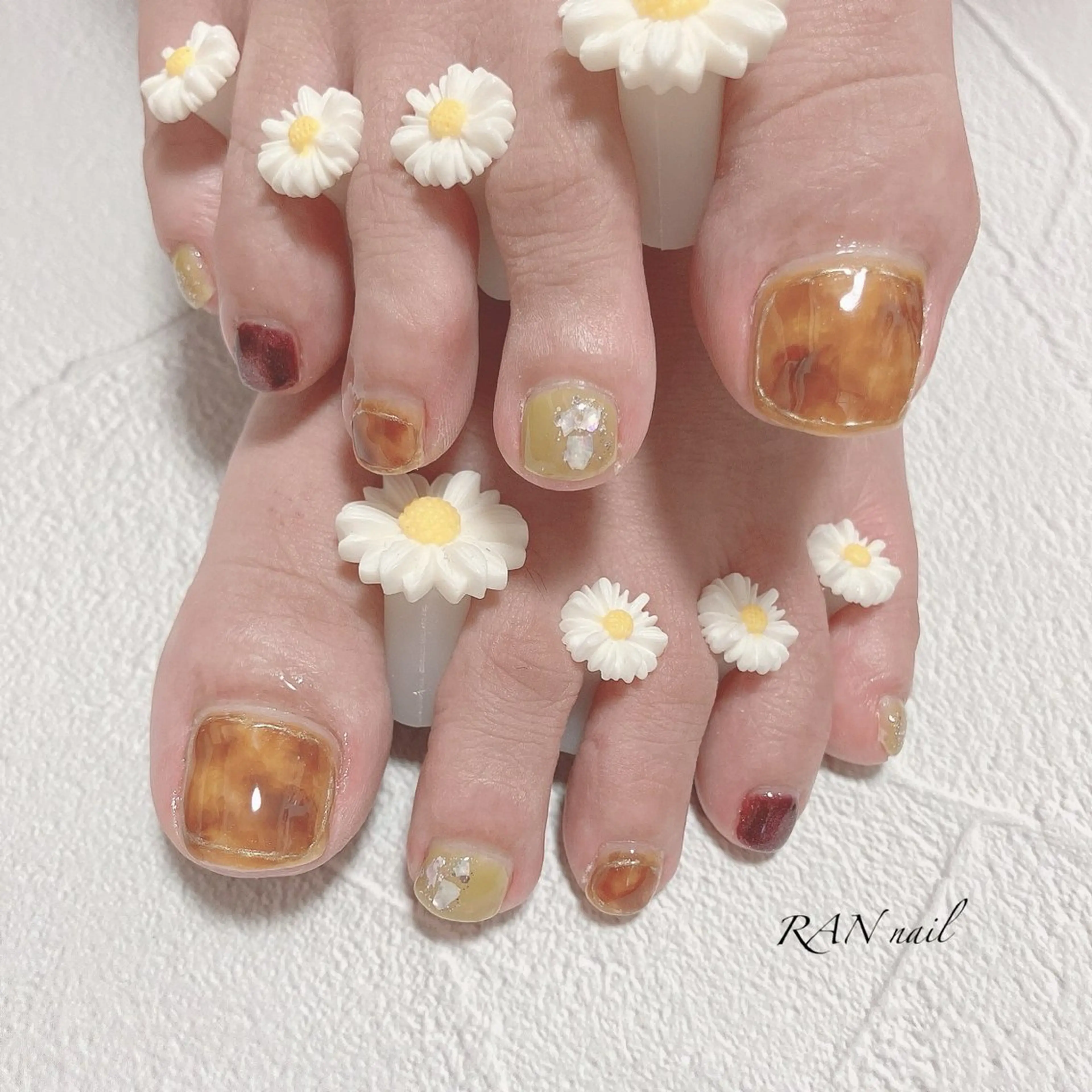 ネイル べっ甲ネイル フットネイル グリーン キラキラネイル パープル ハンドネイル フットネイル RAN nail 〜ランネイル〜所属・RAN nailのネイルデザイン