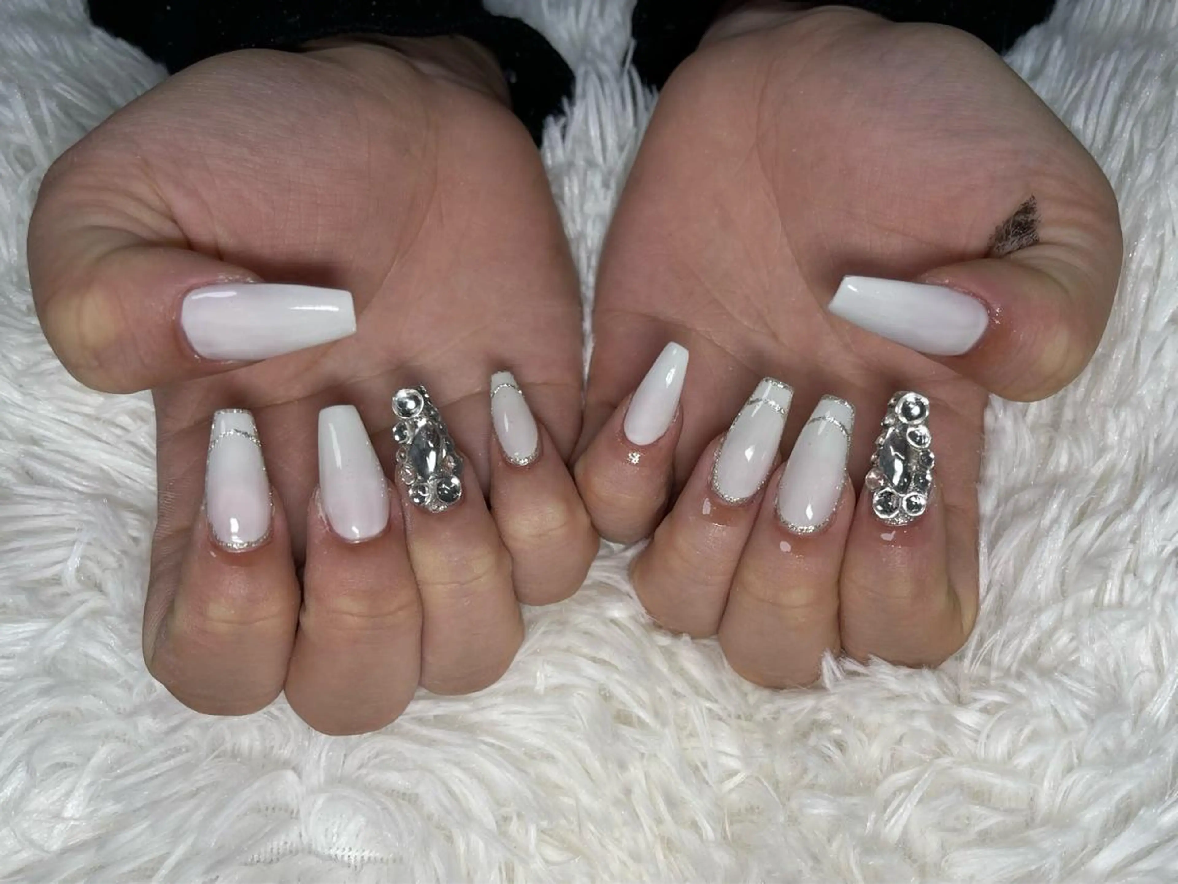 ネイル ハンドネイル R’s nailのエステ・リラクイメージ