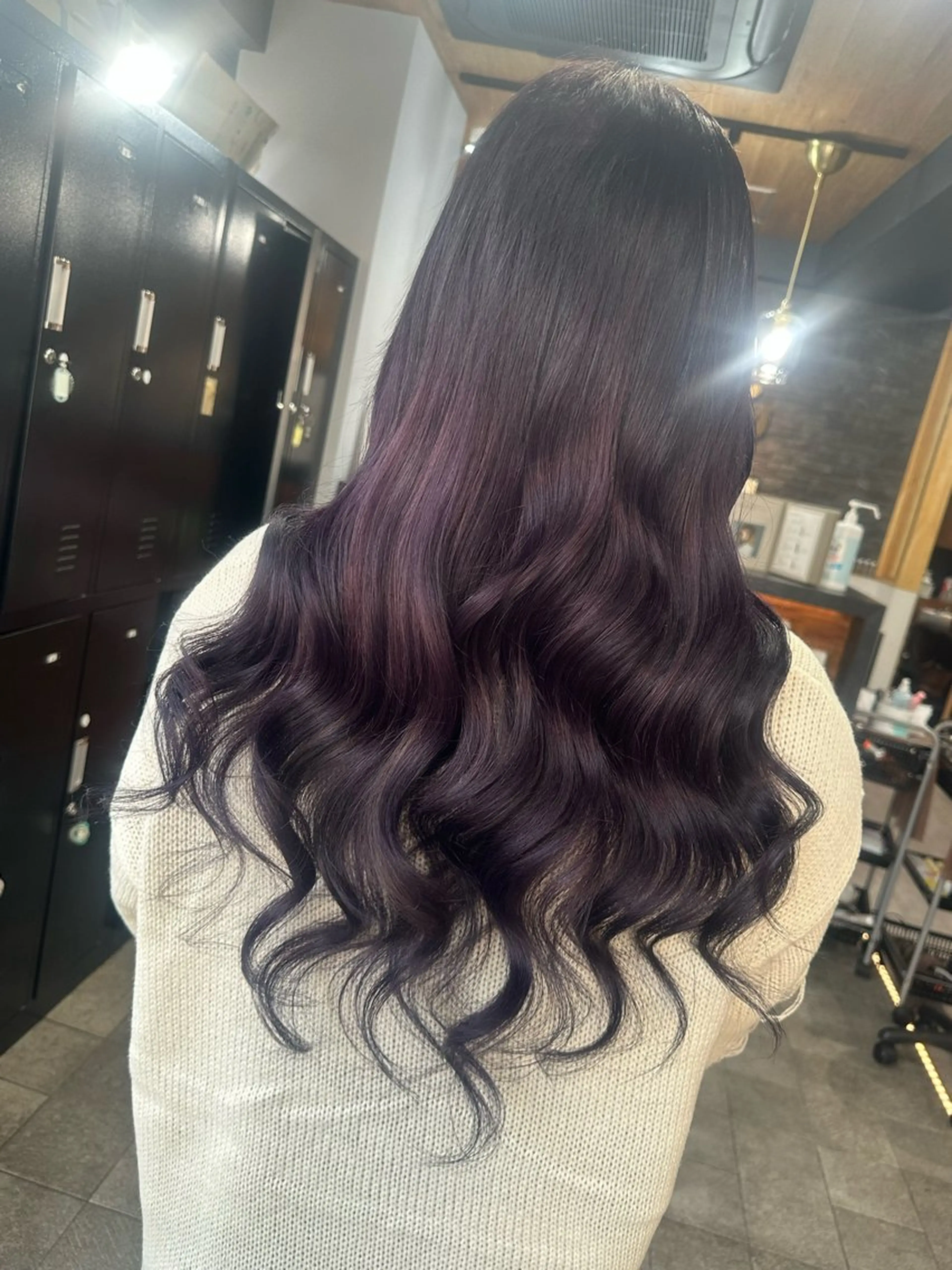 ロング パープルカラー カット ヘアカラー トリートメント 横浜Lapisあゆみ 艶髪/シールエクステのヘアスタイル