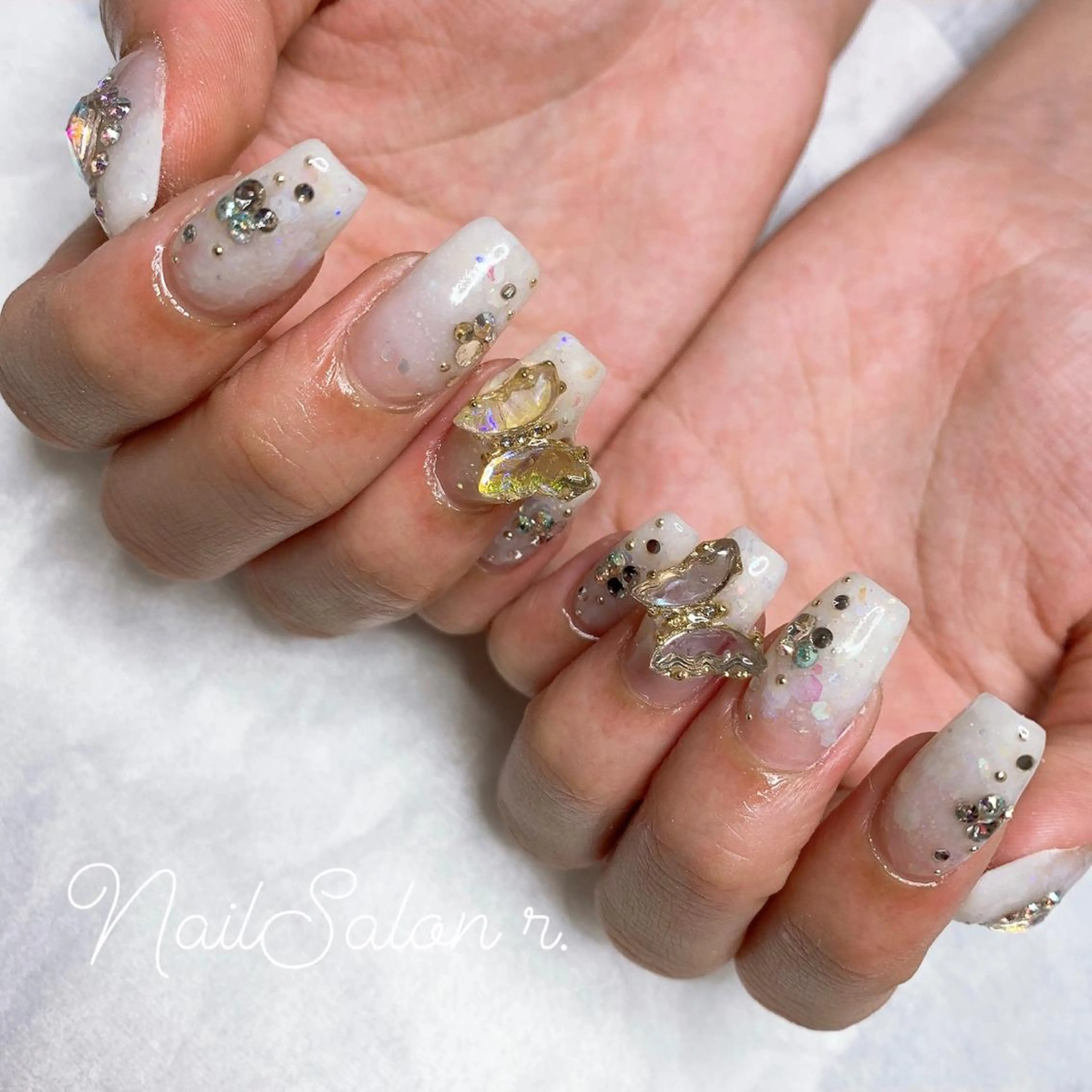 ネイル ハンドネイル Nailsalon r.のネイルデザイン